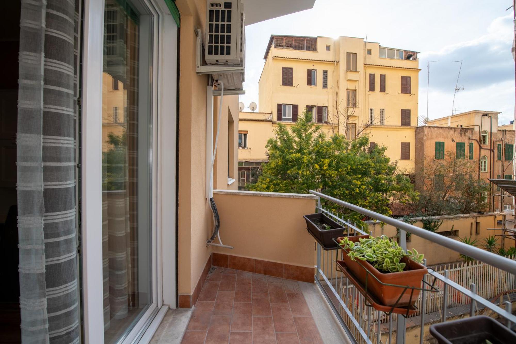 Pigneto Corner