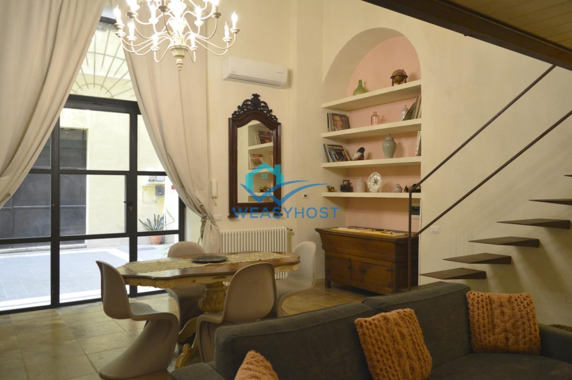 Shabby Loft In Colosseum Appartement