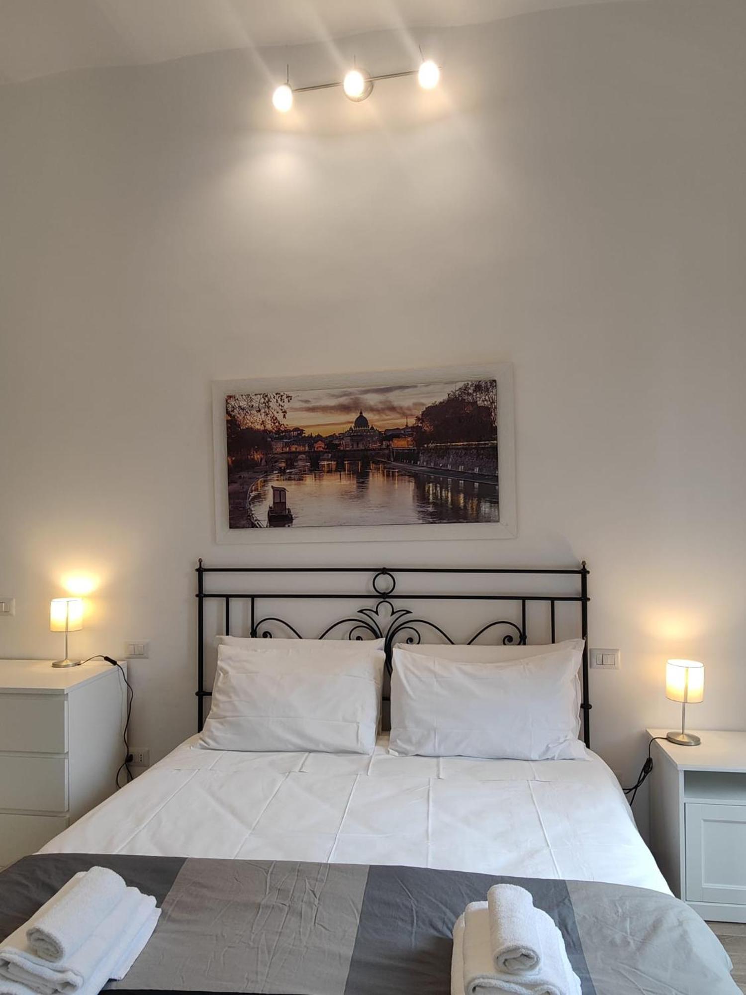 Guest house White King