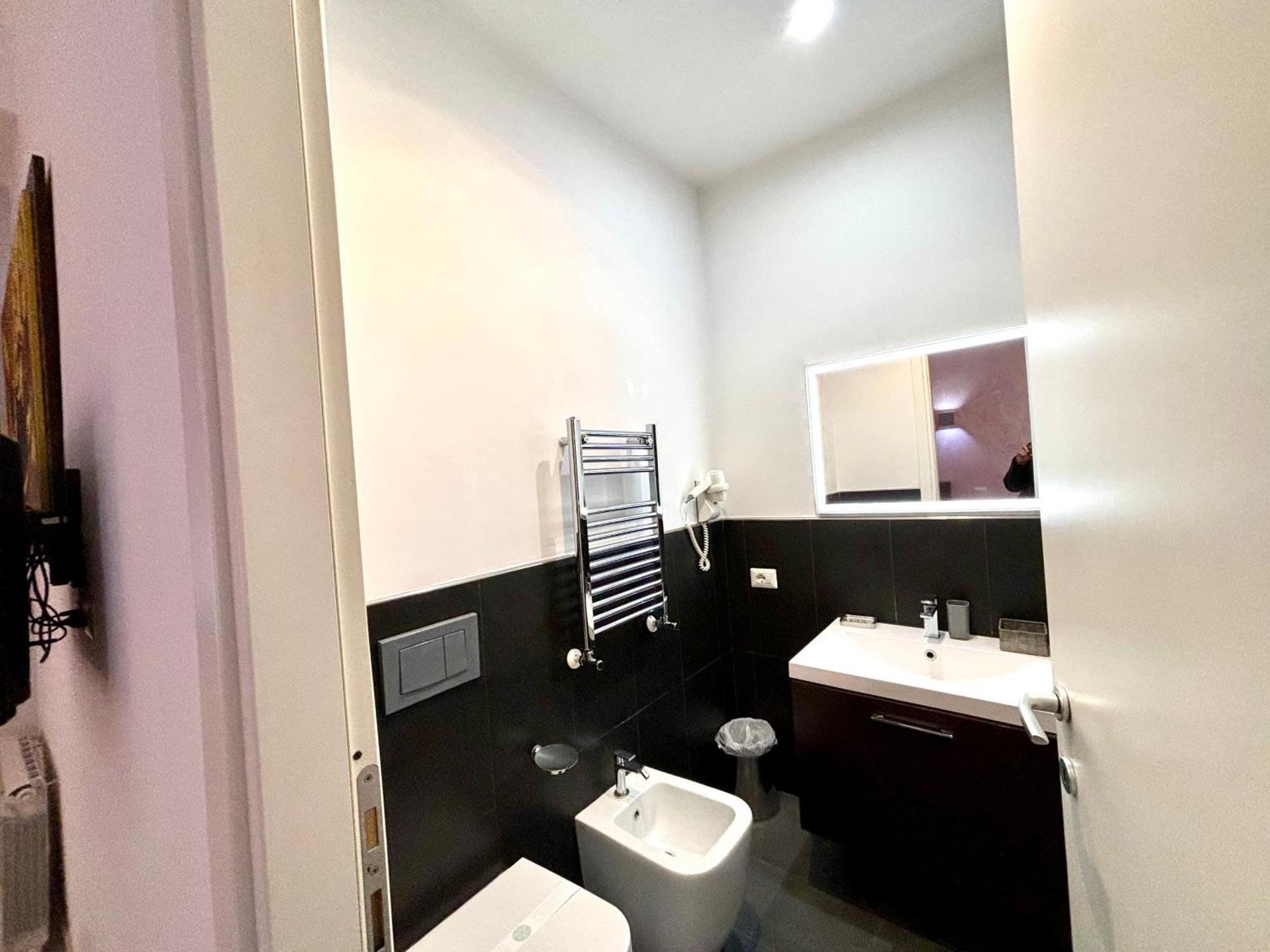 Couette-café Chroma Italy - Chroma Tessera Rome