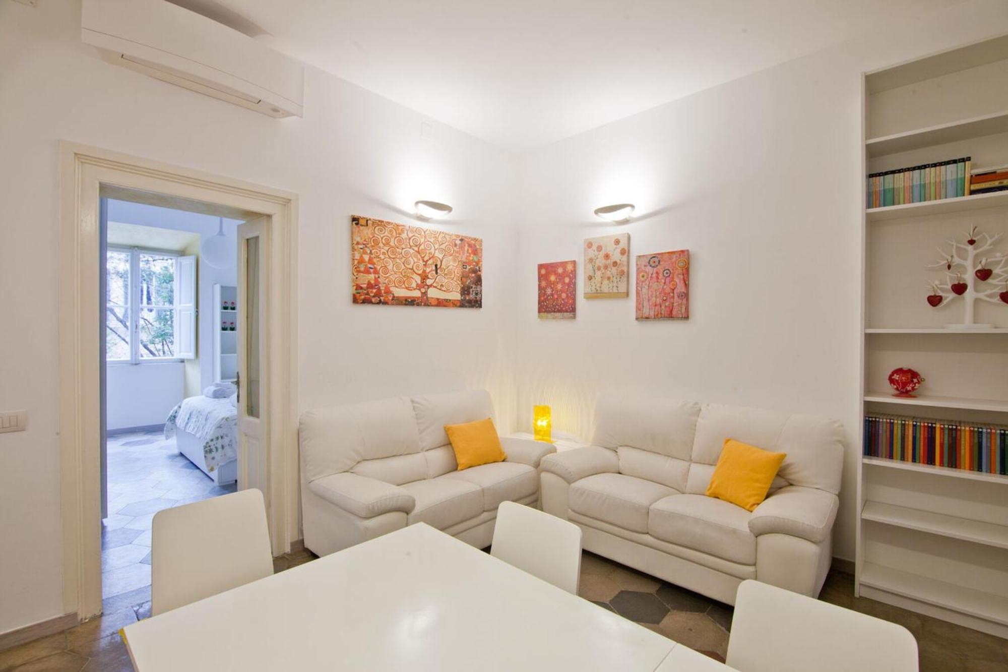 Augusto Valenziani Apartment