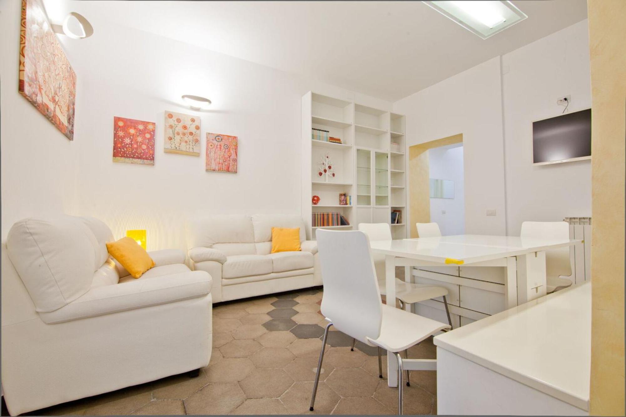 Augusto Valenziani Apartment *