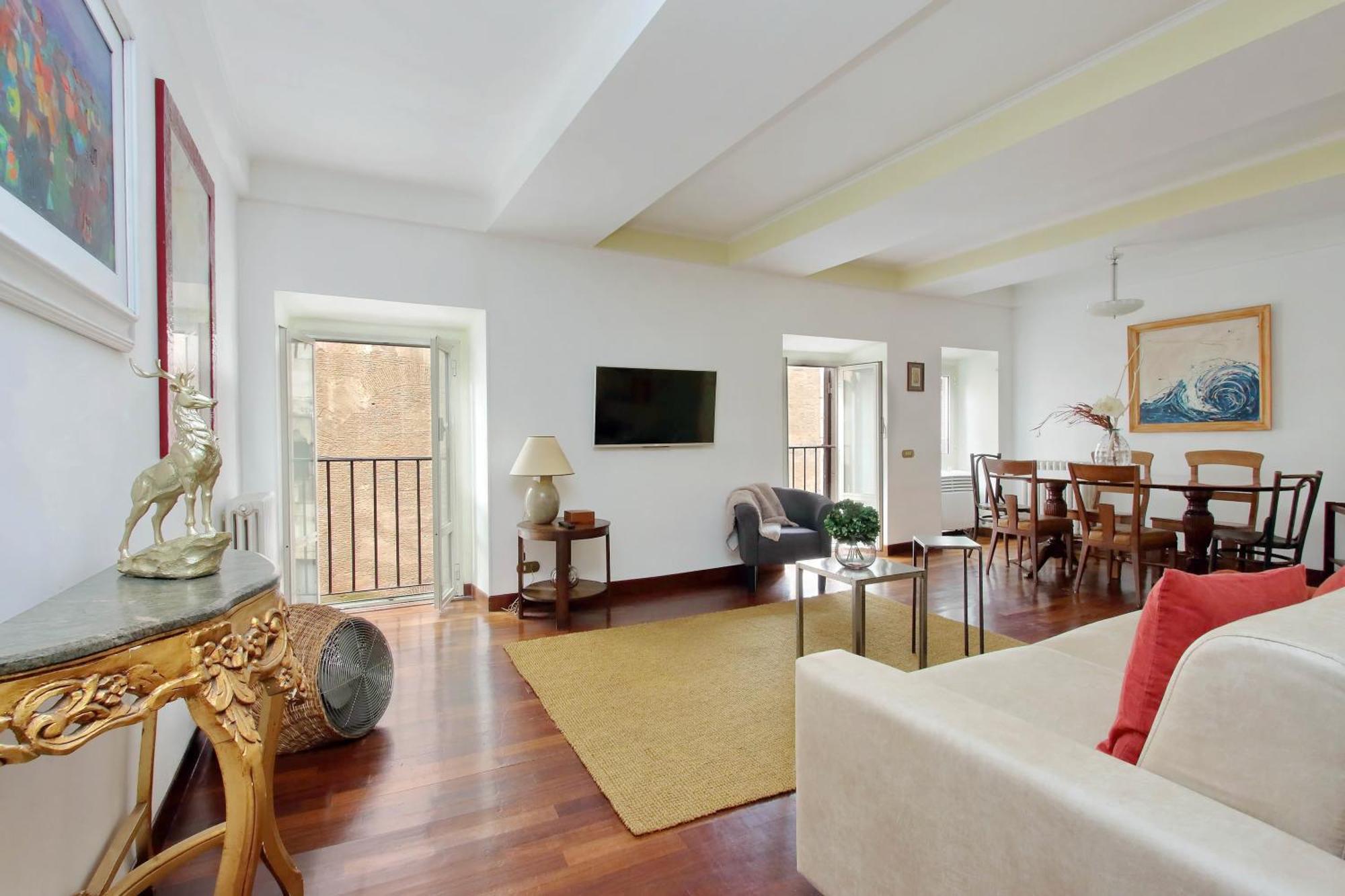 Apartment Pantheon View Experience *