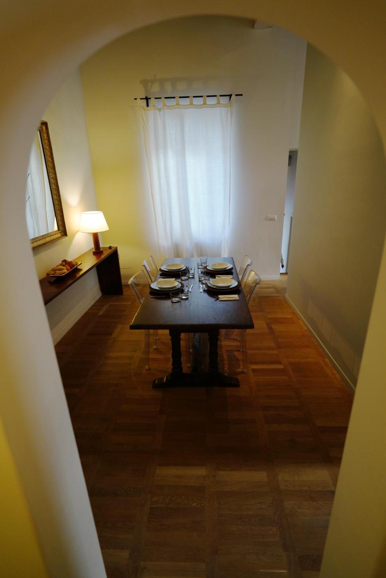 Apartment Center, Luxury & History In Via Monserrato Rome