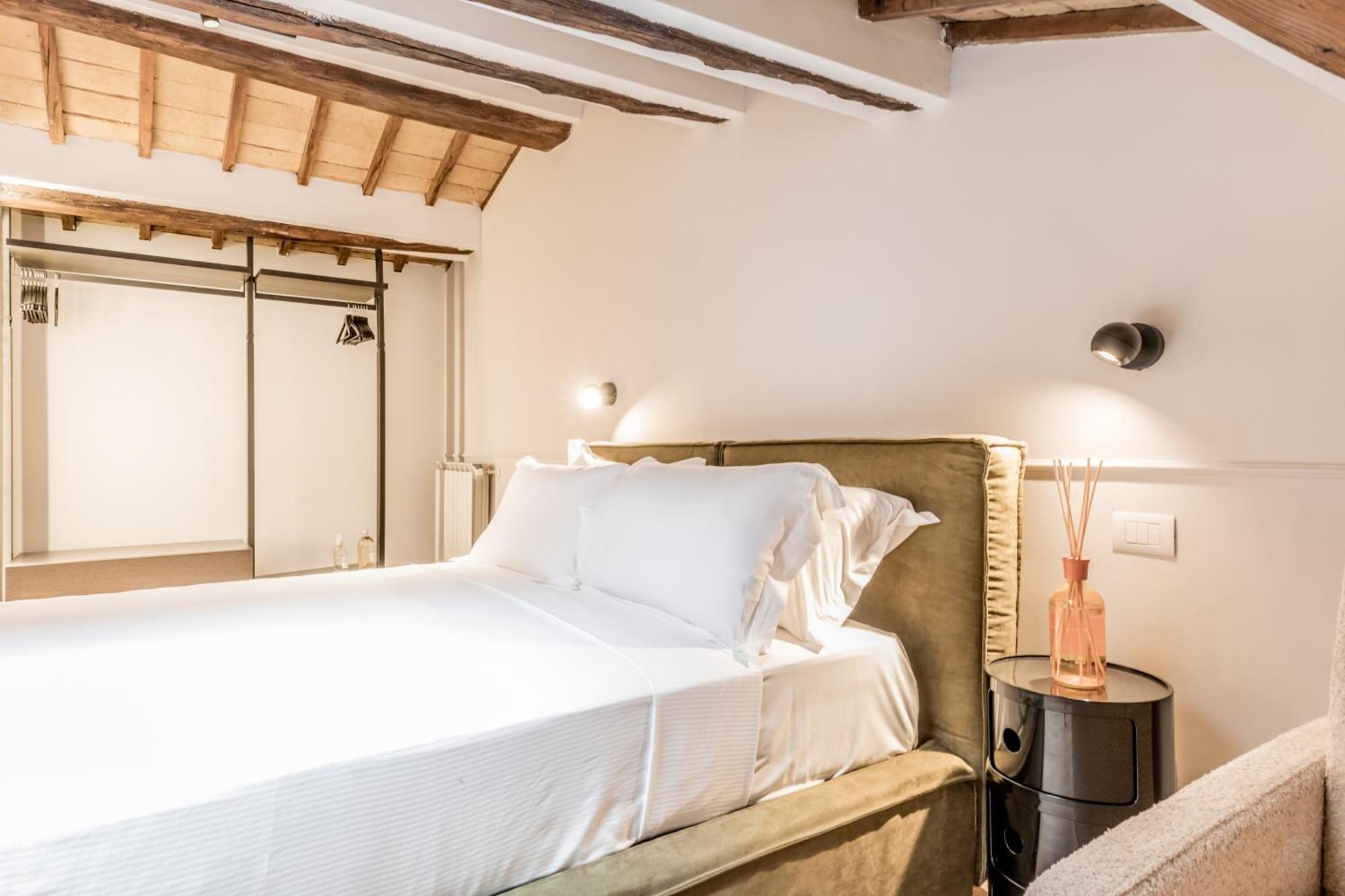 Apartment - Vittoria Palace Rome
