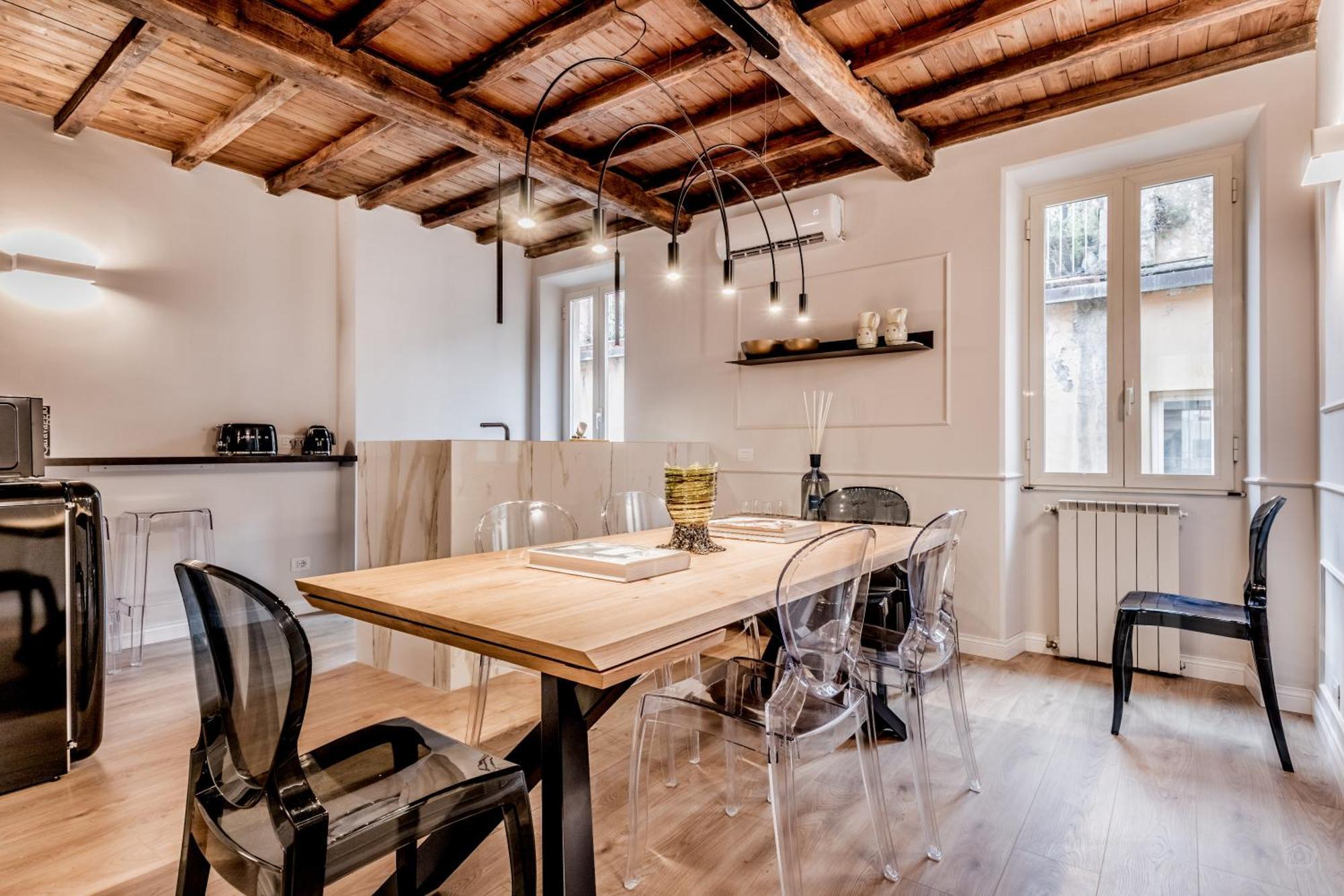 - Vittoria Palace Apartment Rome