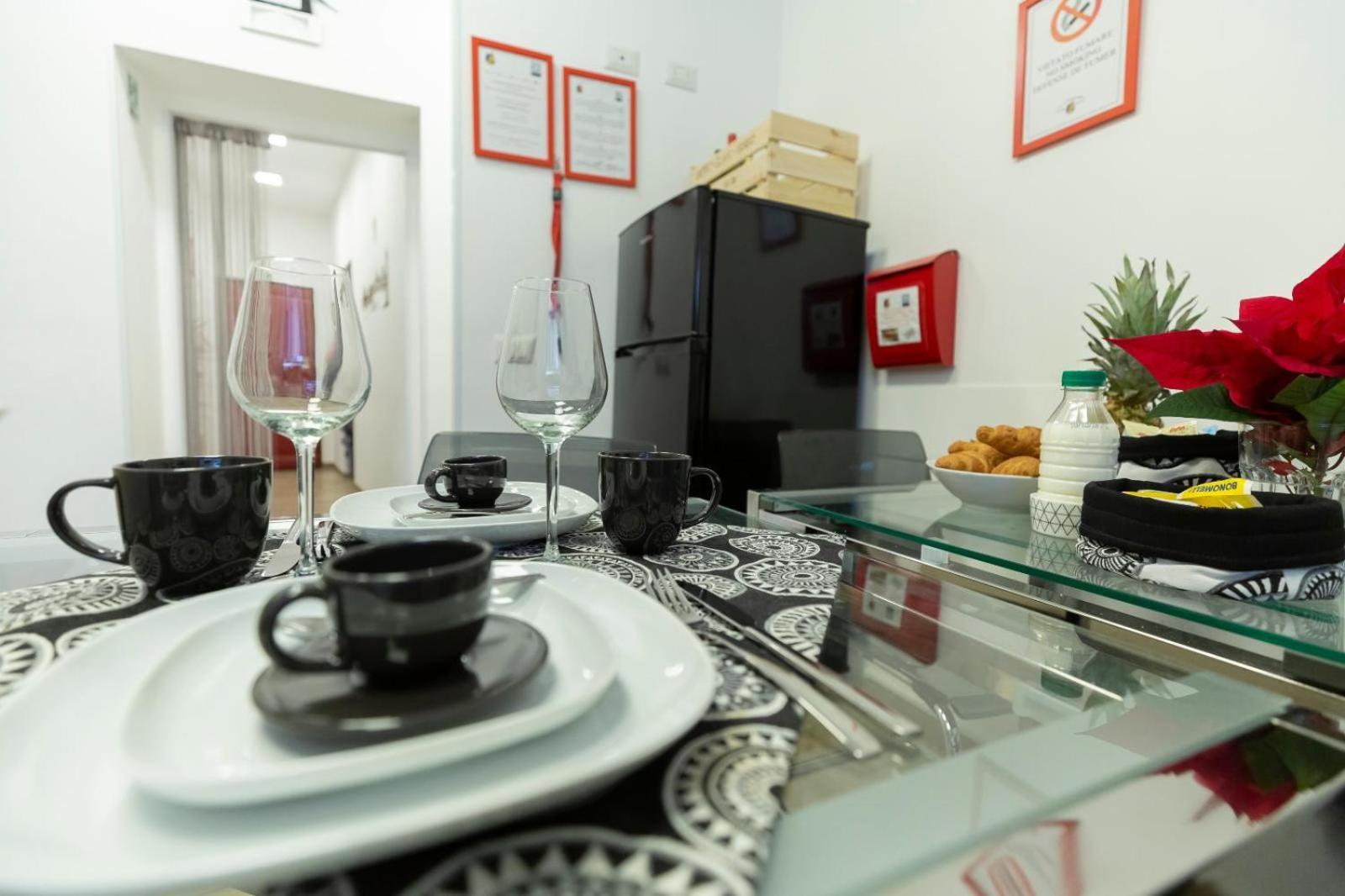 Flatinrome Trastevere Deluxe - Patio Guest house Rome