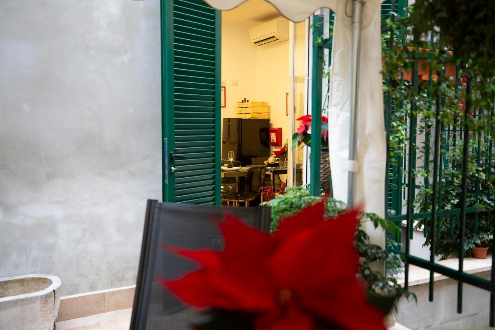 Flatinrome Trastevere Deluxe - Patio Guest house