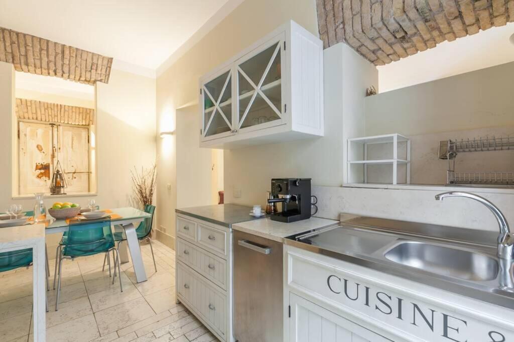 Borgo Pio - Quite And Spacious Roma