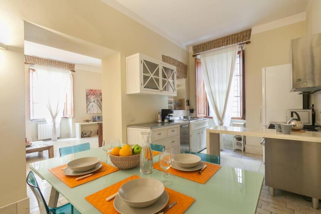 Borgo Pio - Quite And Spacious * Roma