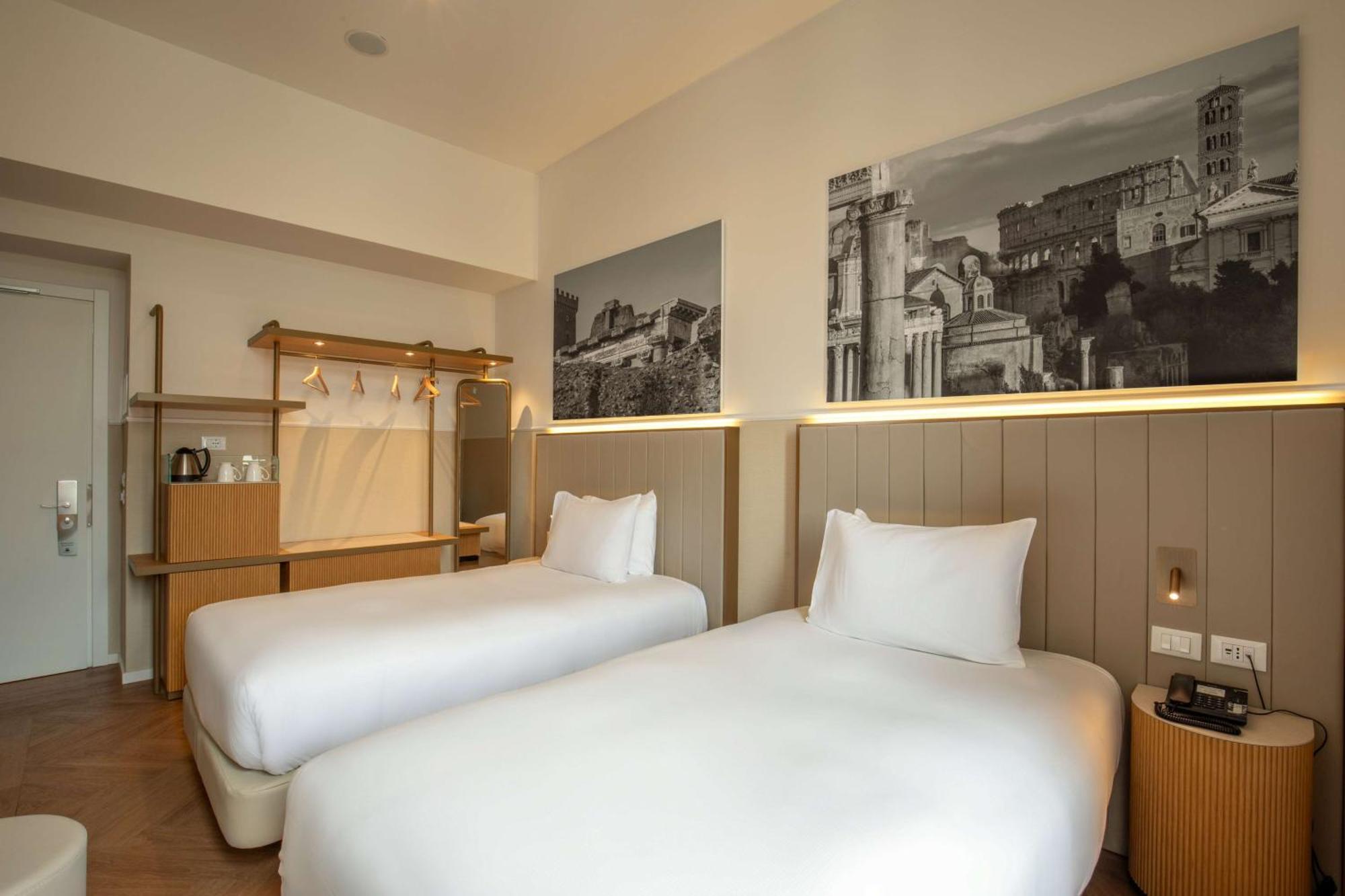 Hotel Cosmopolita Rome, Tapestry Collection By Hilton Rome