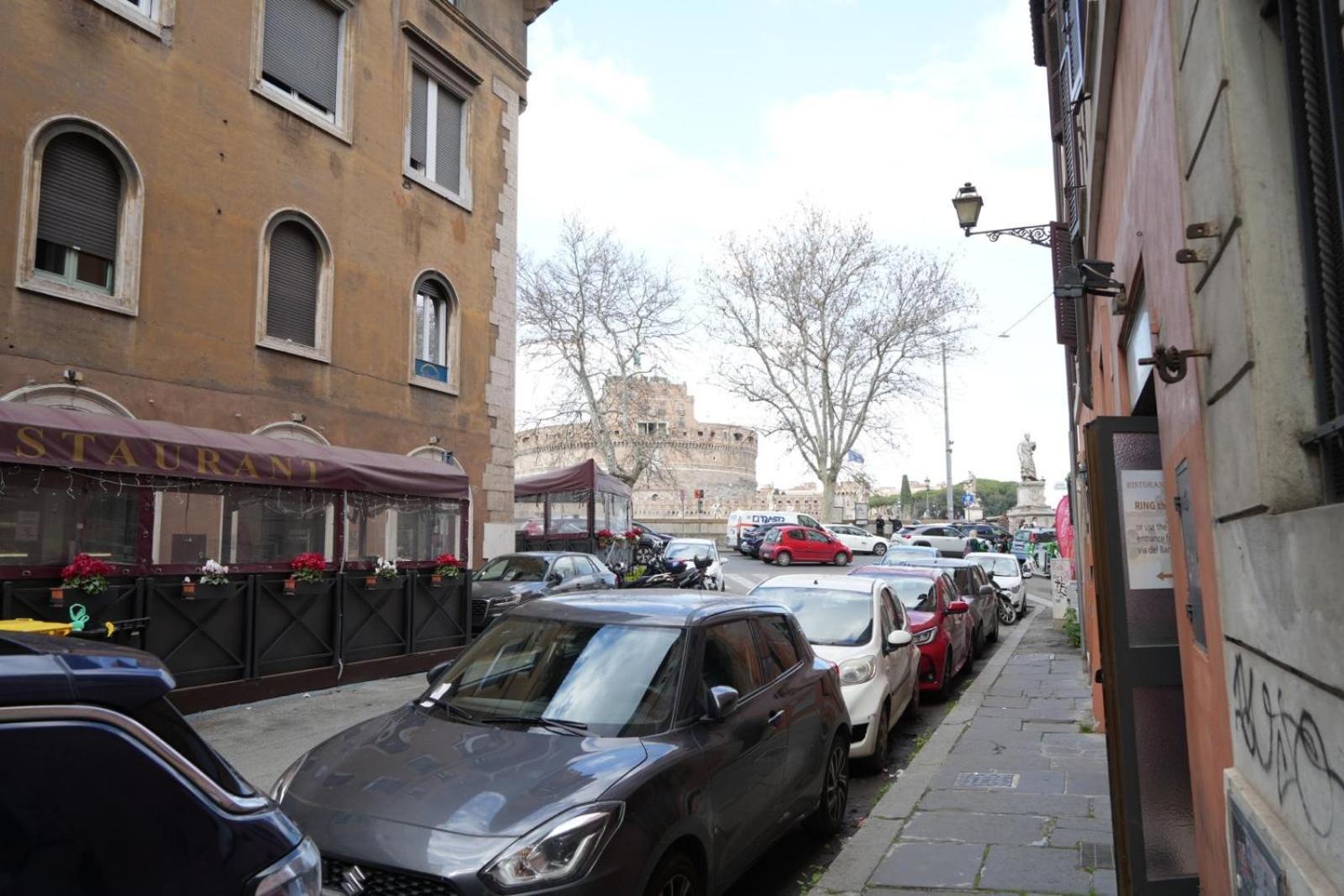 Around Castel Sant'angelo Appartement *