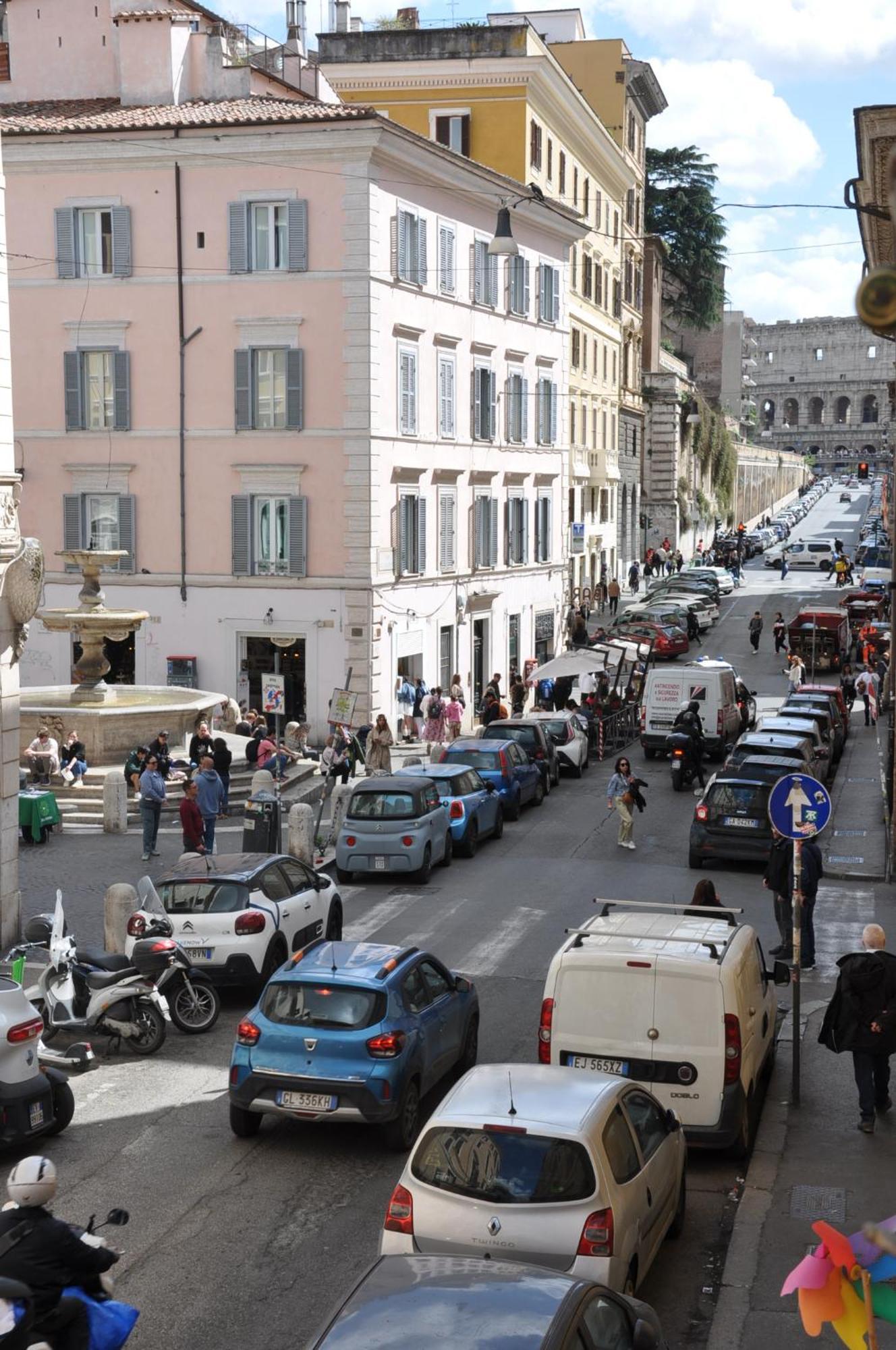 Colosseo Guest house *