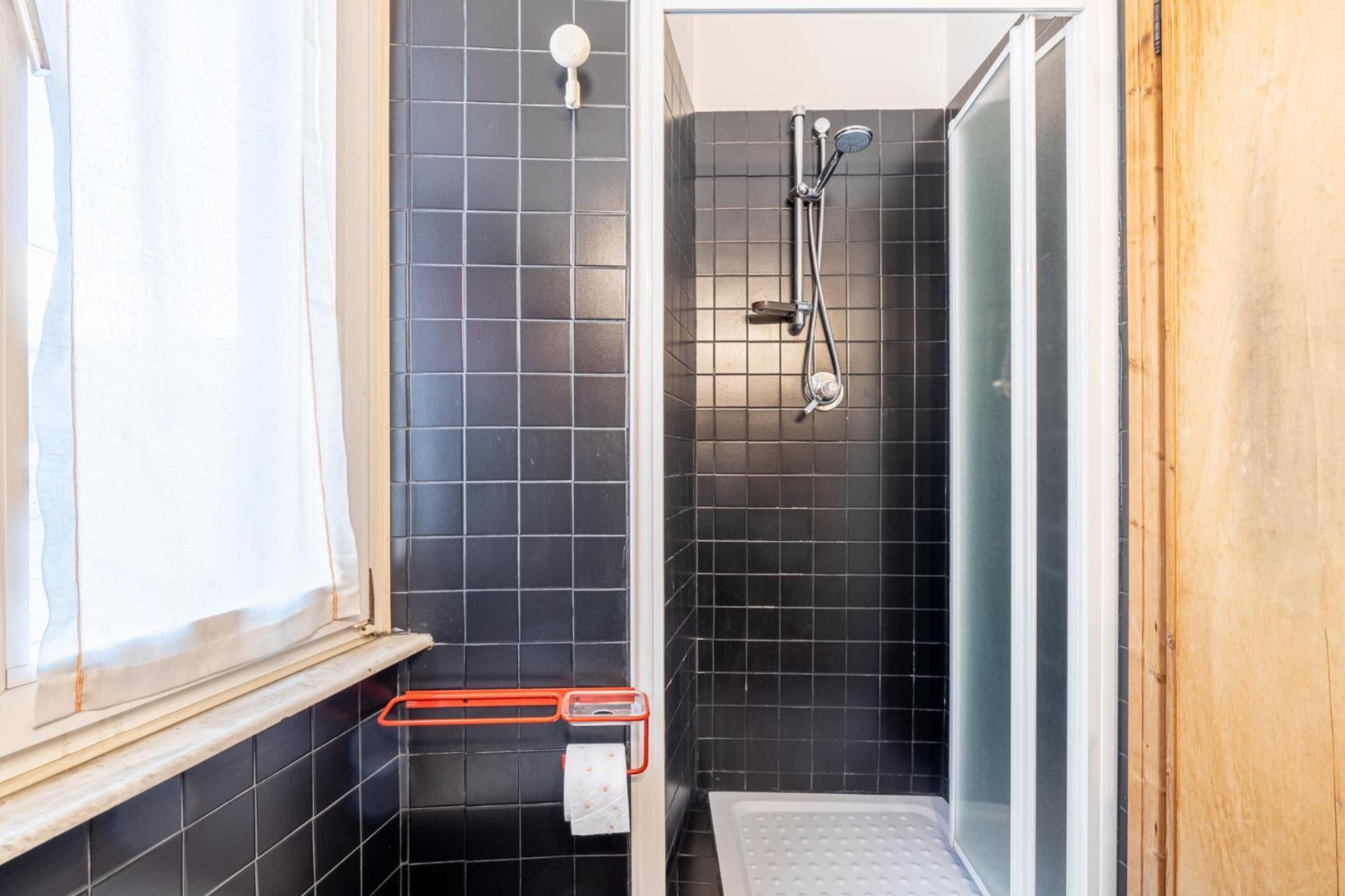 Appartamento New Trastevere Home: Big, Elegant, Comfy *