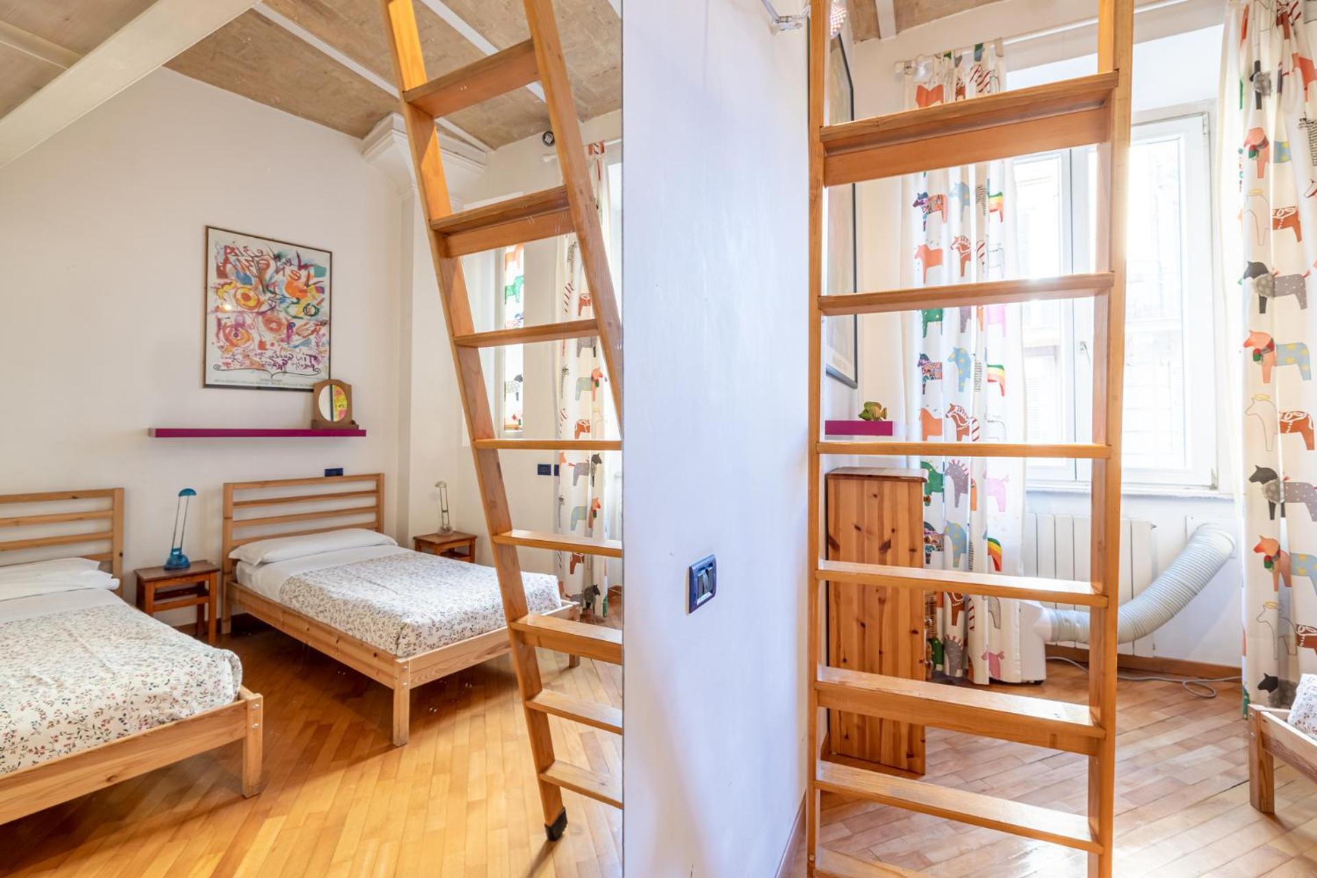 New Trastevere Home: Big, Elegant, Comfy Roma