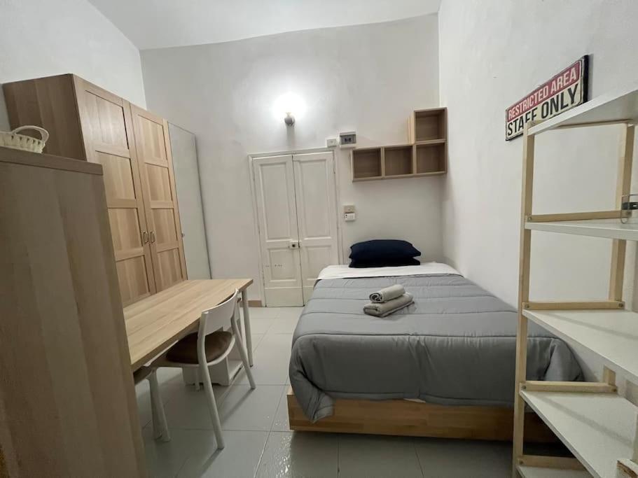 Apartment Monolocale In Zona Centrale *