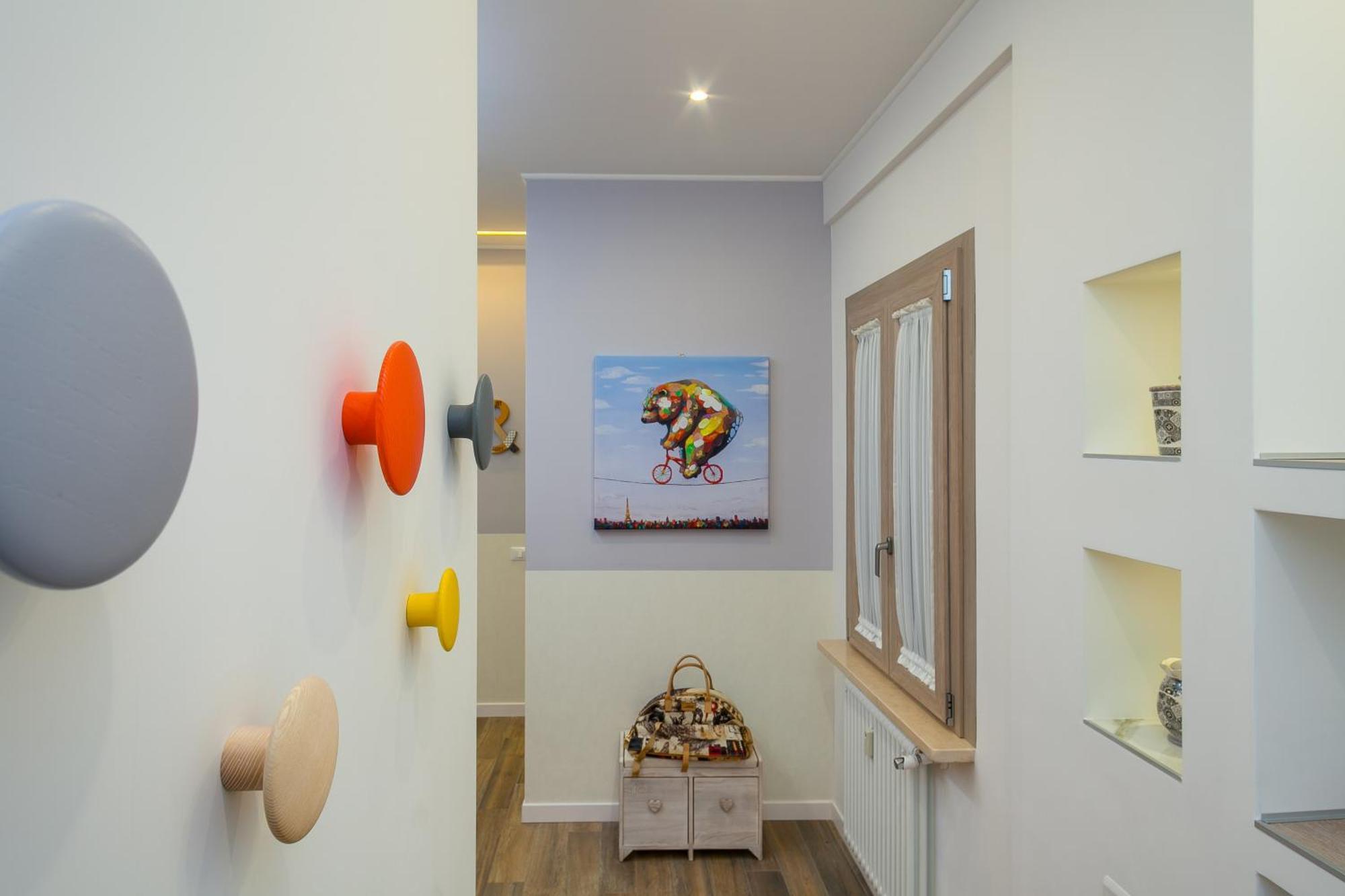 Apartment Many Days