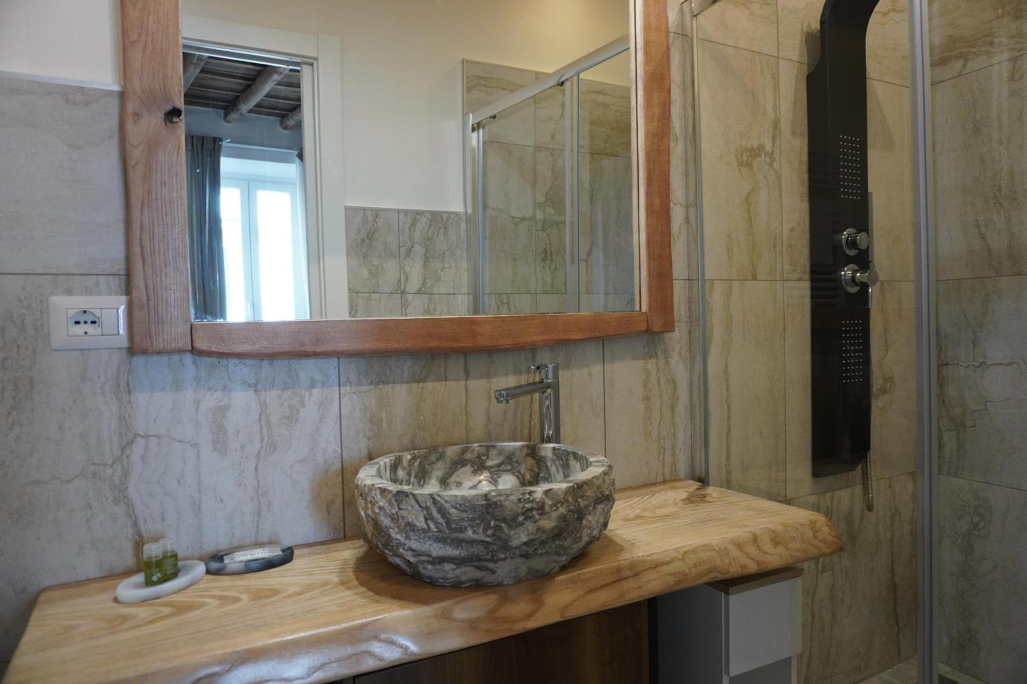 Penna Relais Al Corso Couette-café *