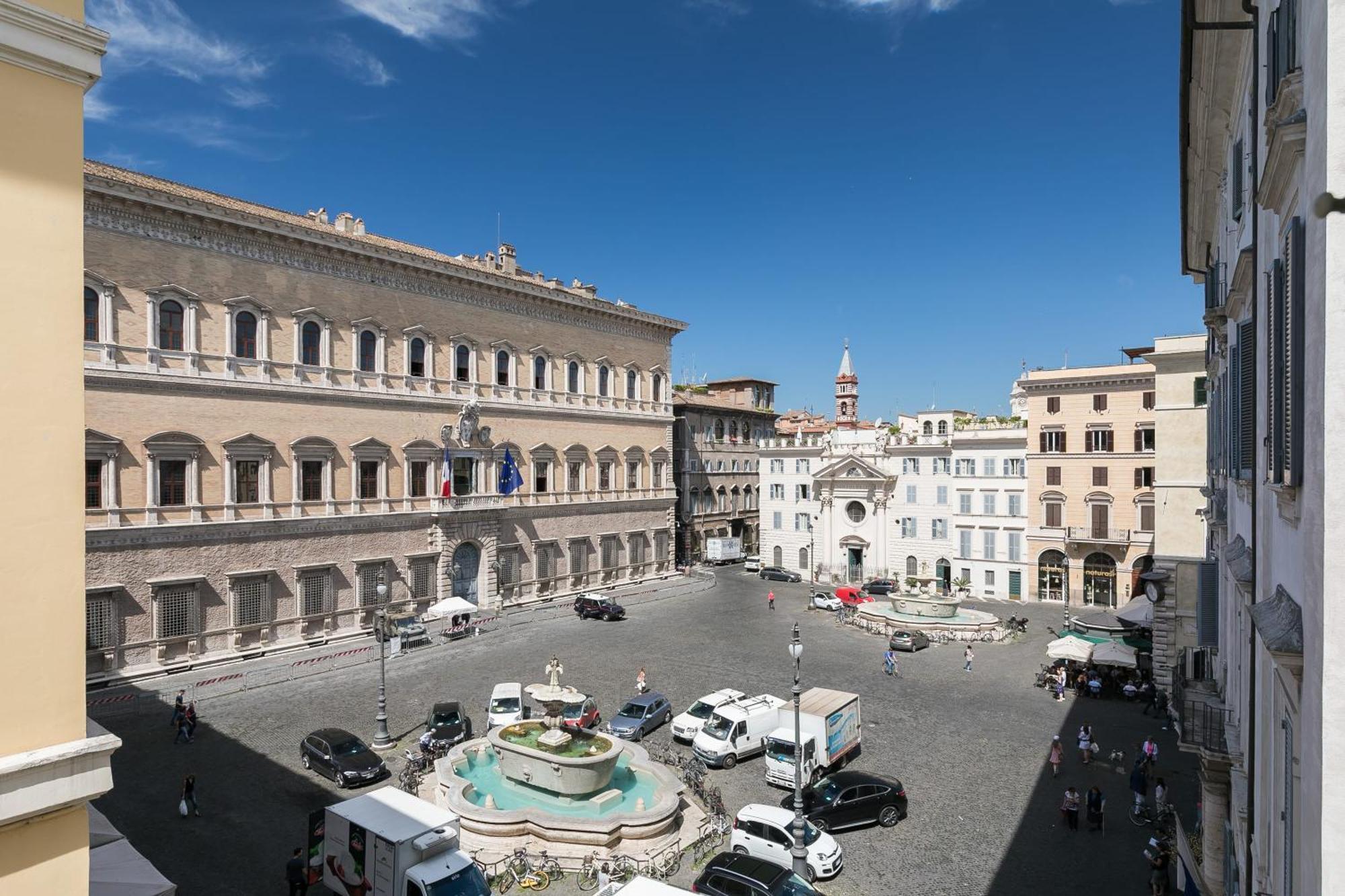 Farnese Charming Apartment *