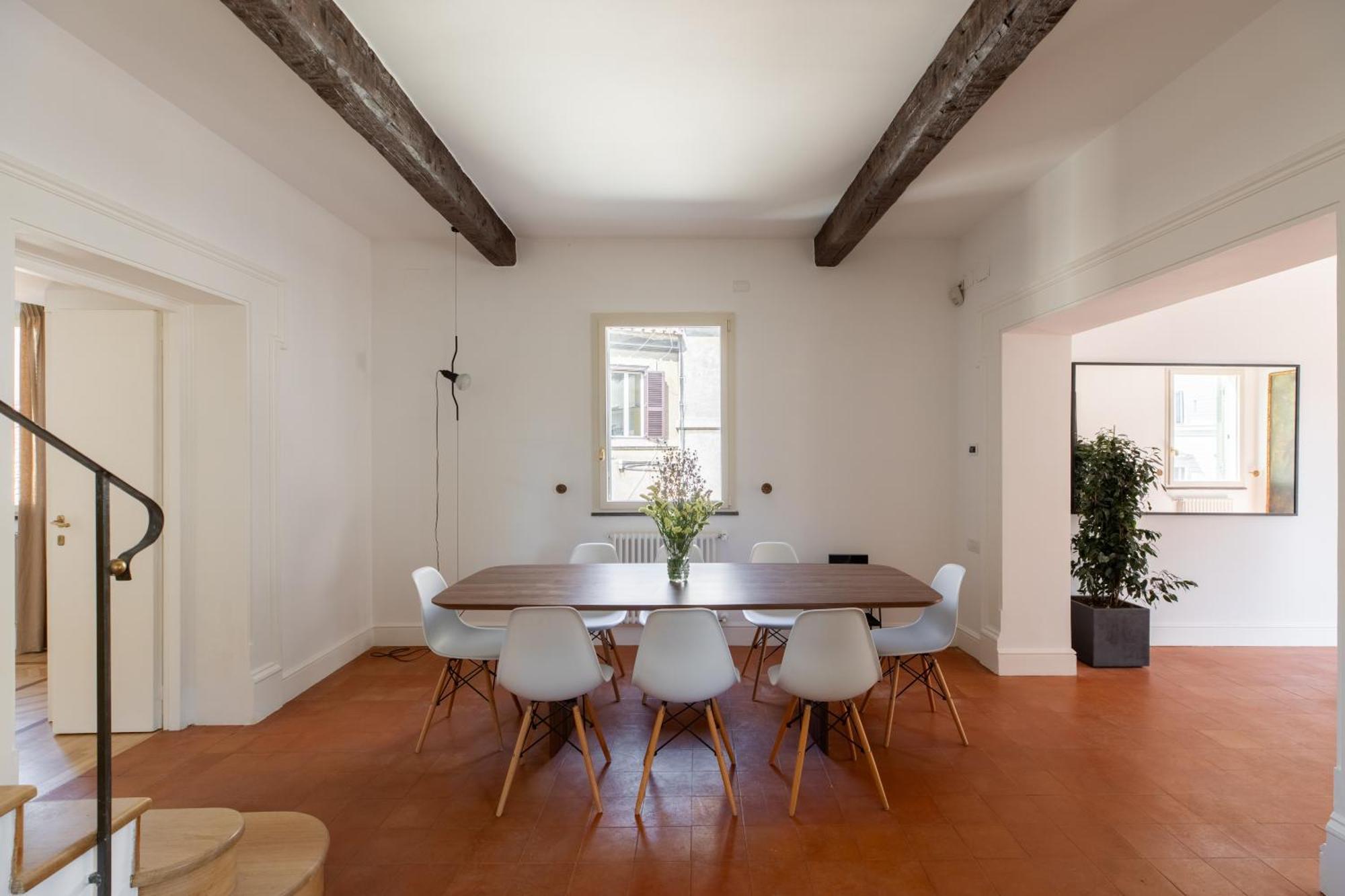 Iflat Trastevere Stylish 4 Bedroom Penthouse