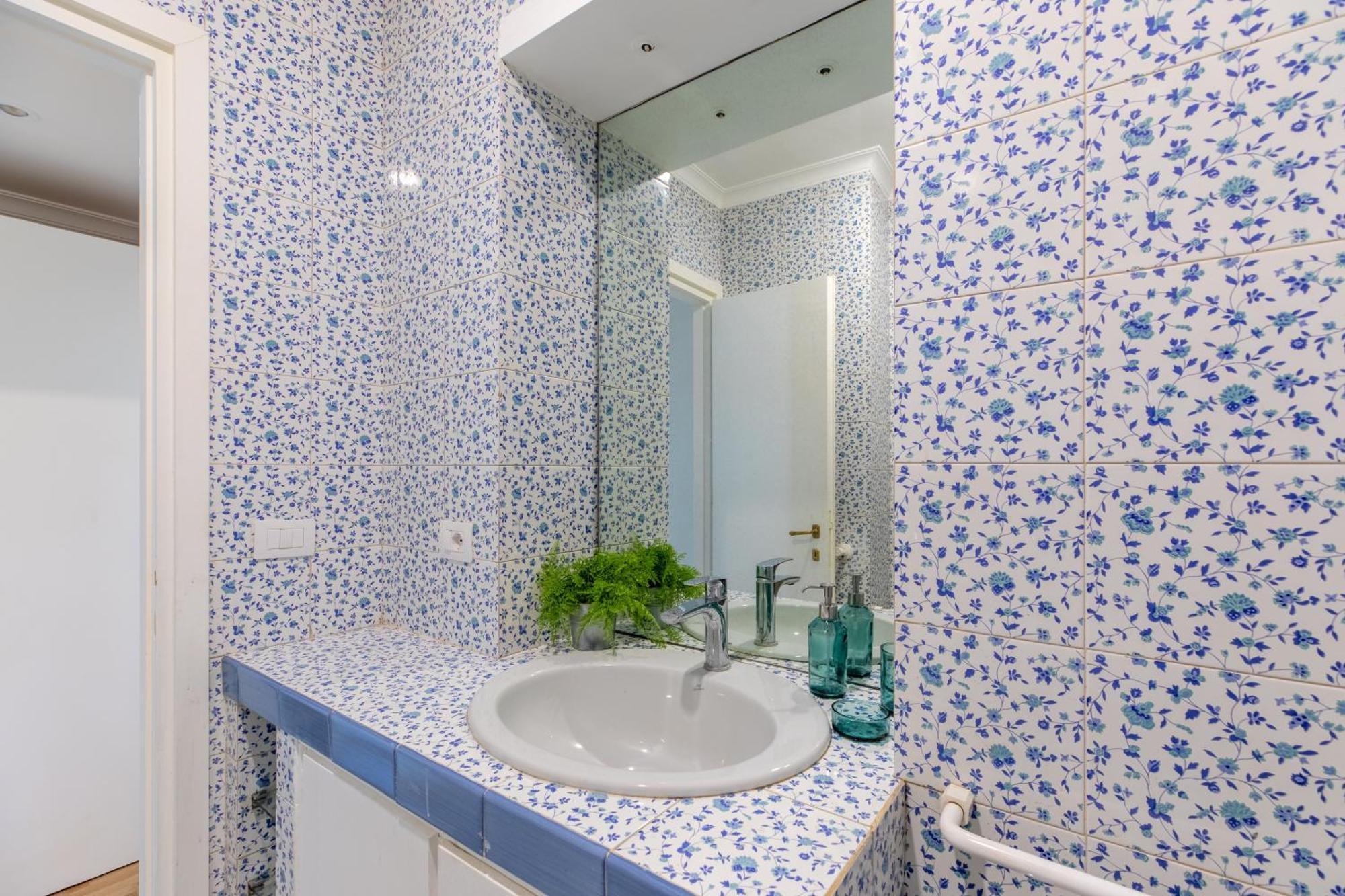 Iflat Trastevere Stylish 4 Bedroom Penthouse Apartment *