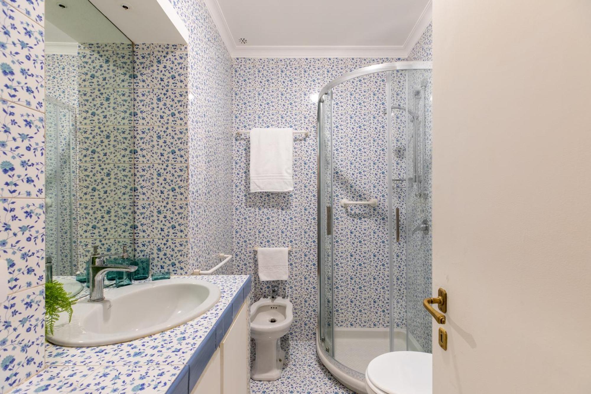 Iflat Trastevere Stylish 4 Bedroom Penthouse Apartment