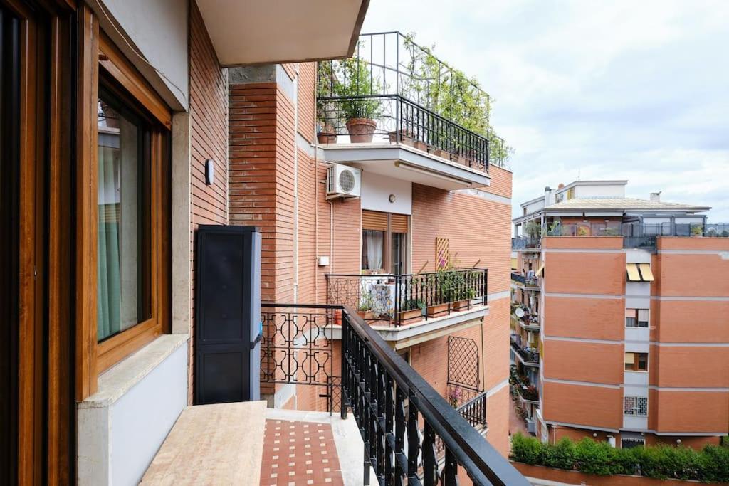 Apartment Monteverde - Vaticano - Esperienza Romana 1bdr Rome