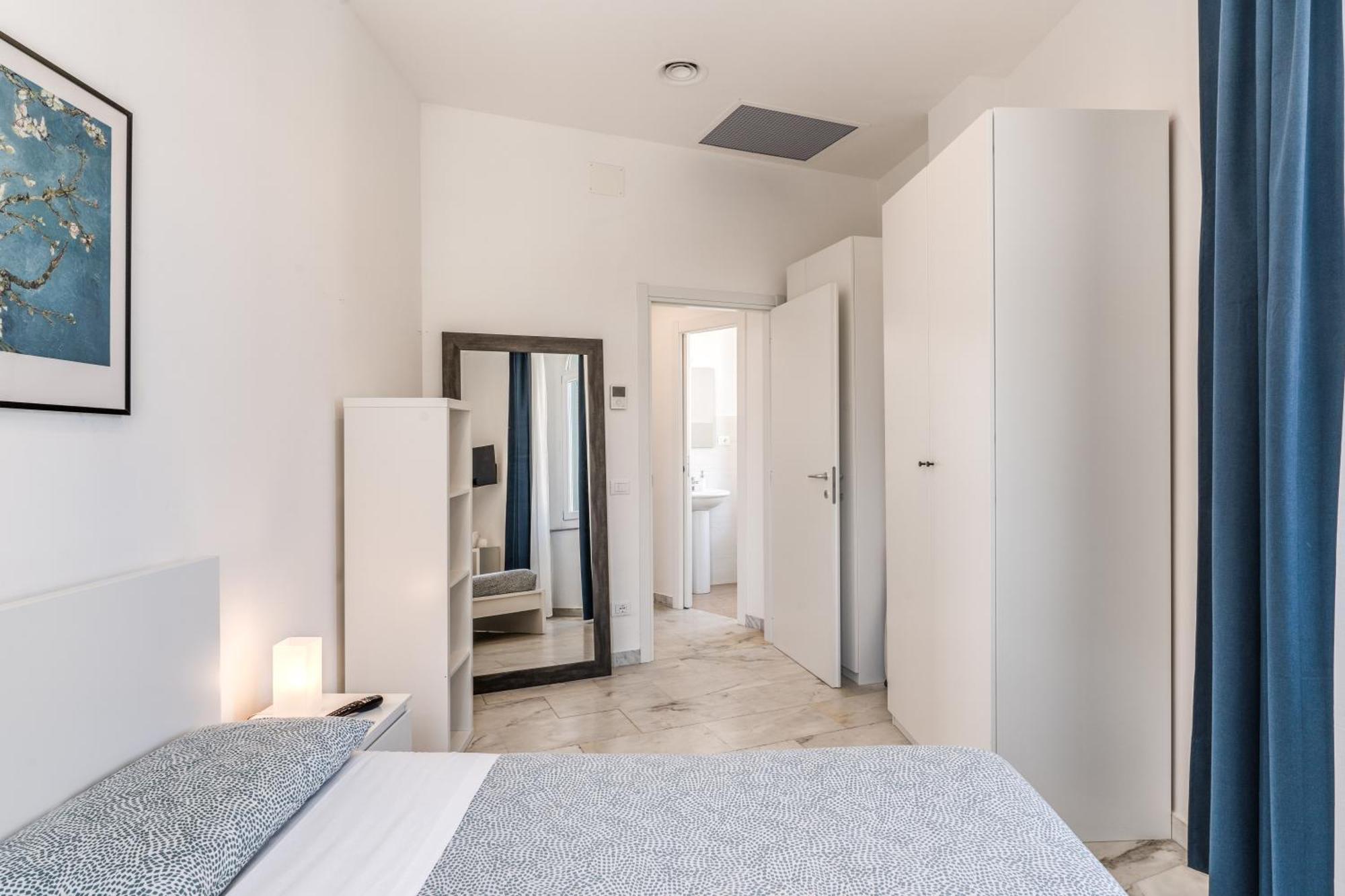 Apartment V E N E R E