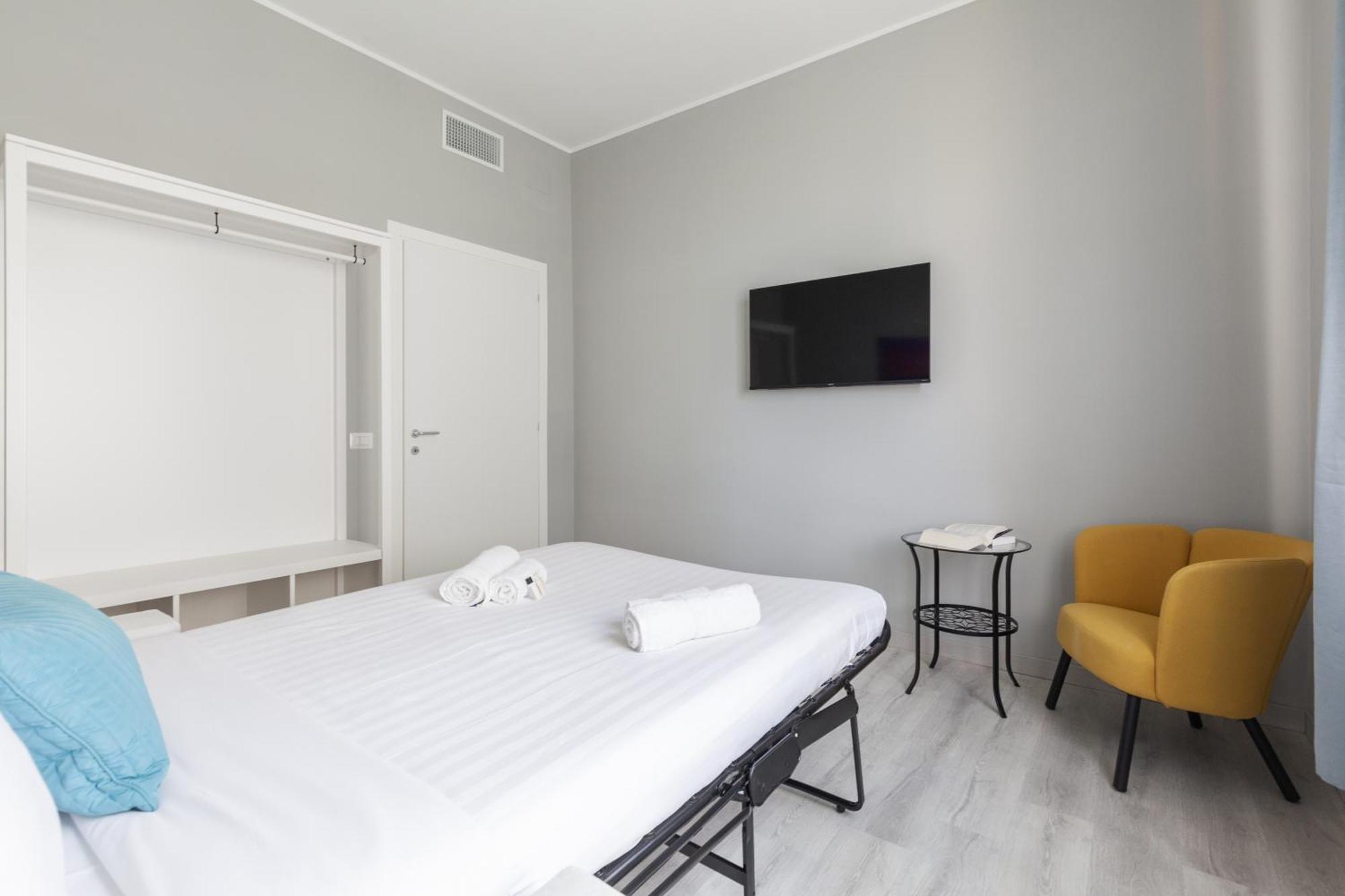 Hostly-the Happya Lodge-by San Giovanni Laterano *