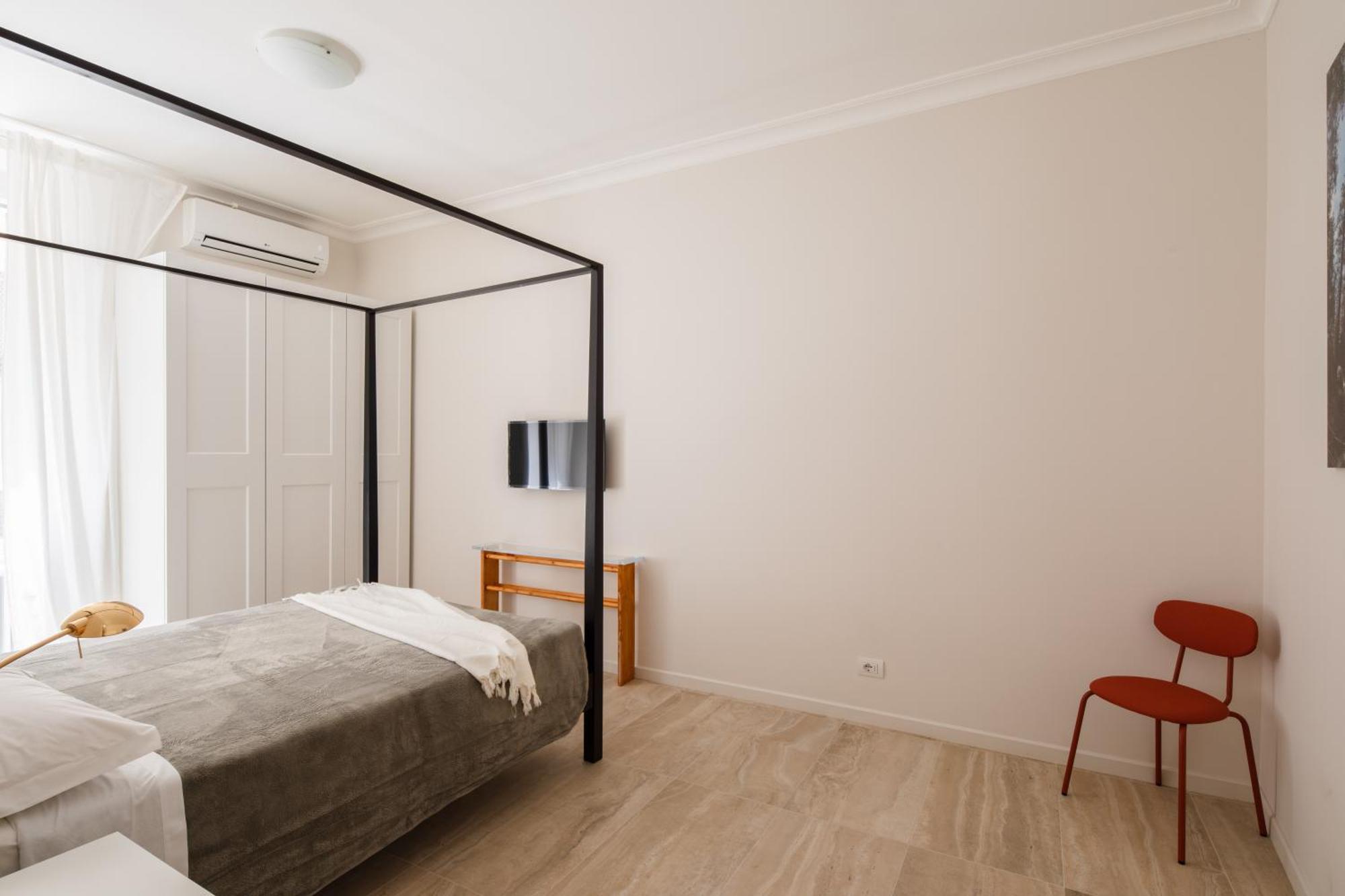 Lucrezio In Apartamento *