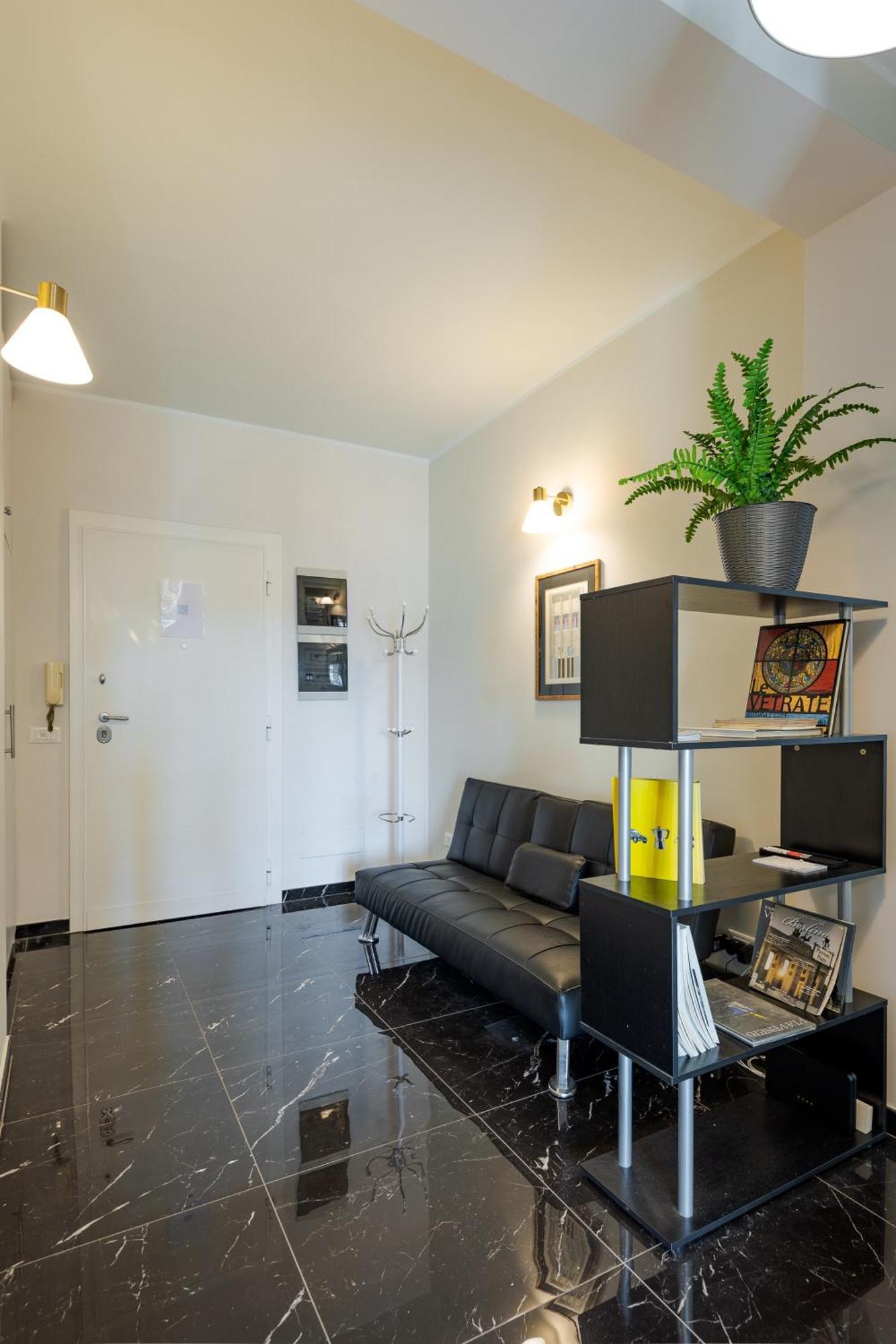 Style134 50 Meters From Metro A Lucio Sestio Station