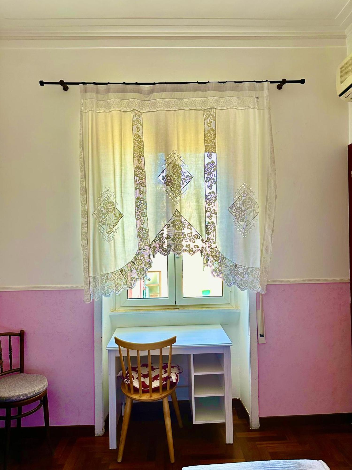 Pardis Guest house 3*
