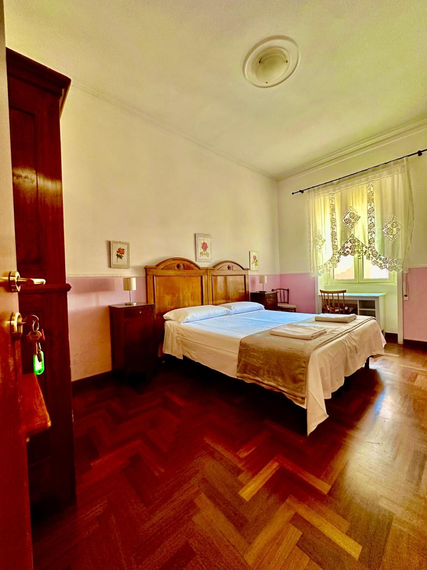 Guest house Pardis 3*