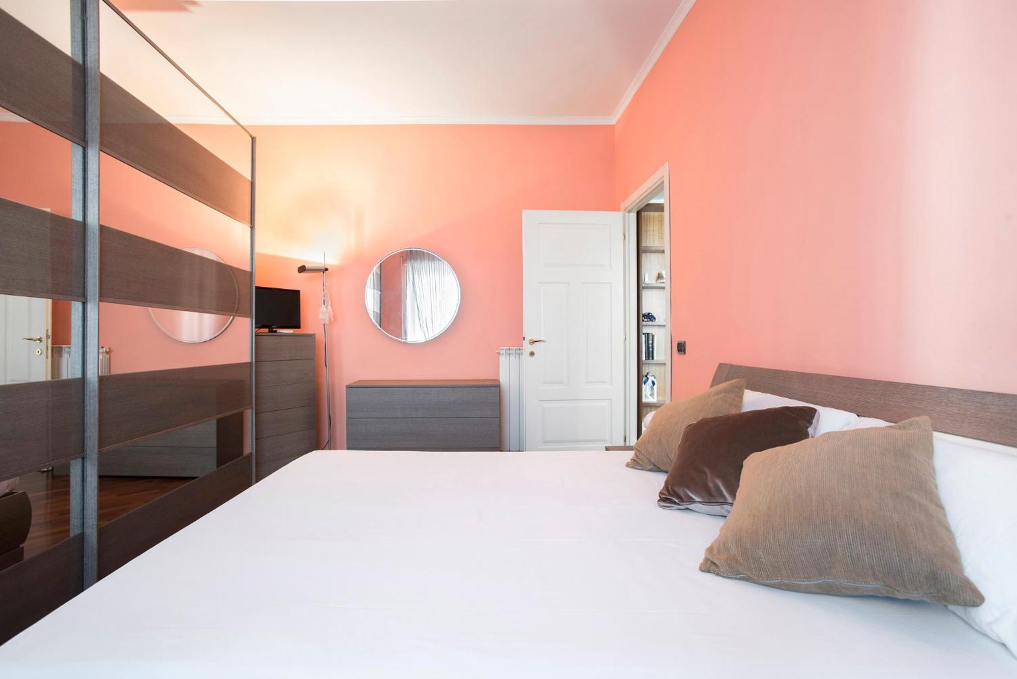 A Poche Fermate Dal Centro - Design * Rome