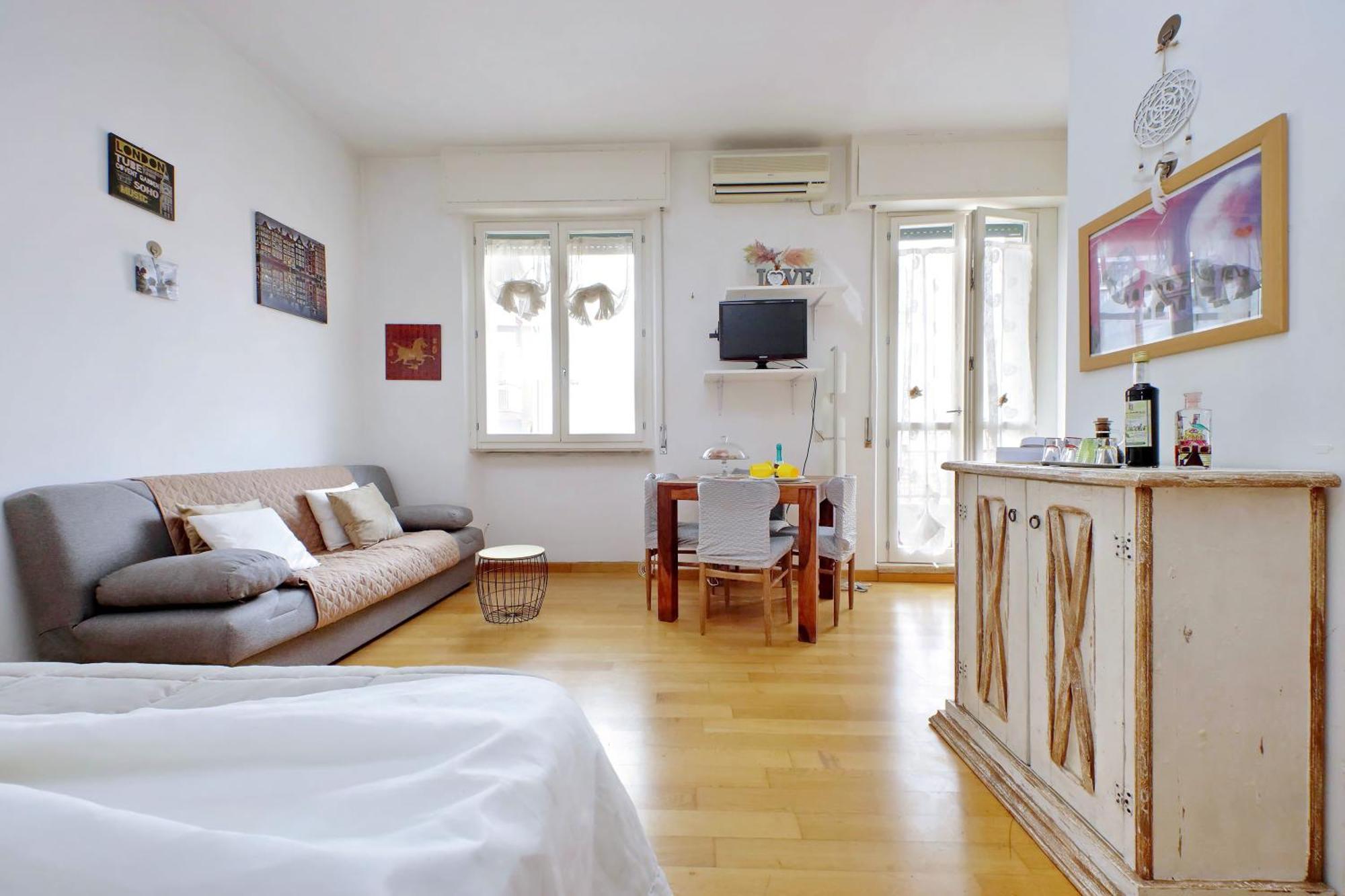 Cimmino's Vaticano Apartment