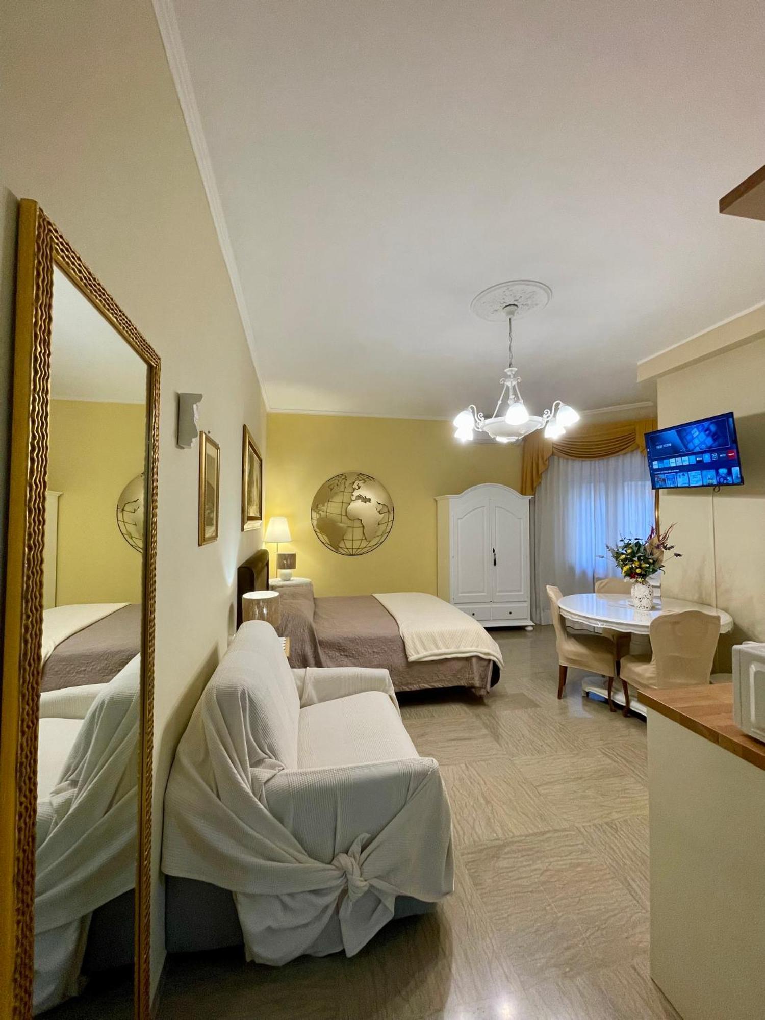 Guest house Barbi's Home- Colli Albani Rome