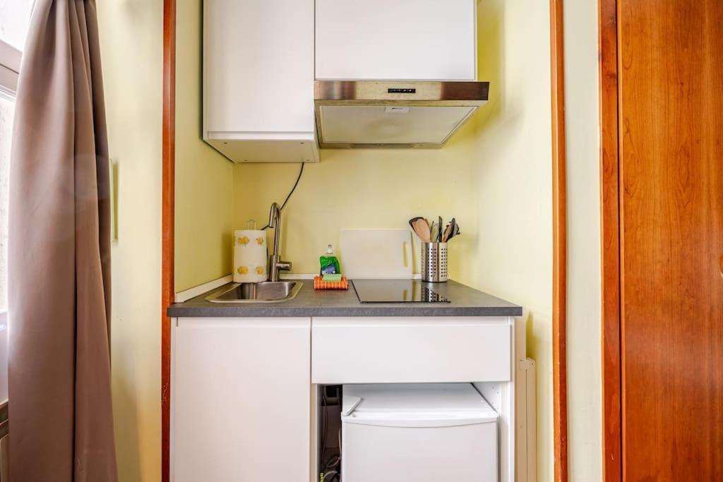 Apartment Tiny Steps To Piazza Di Spagna Rome