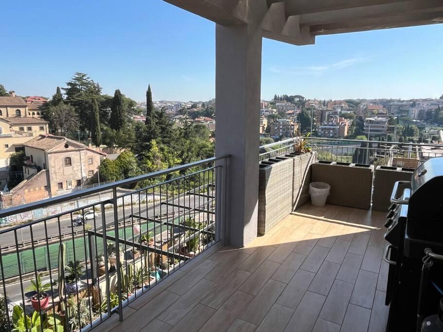 Attico Panoramico Whitecate Apartment Rome