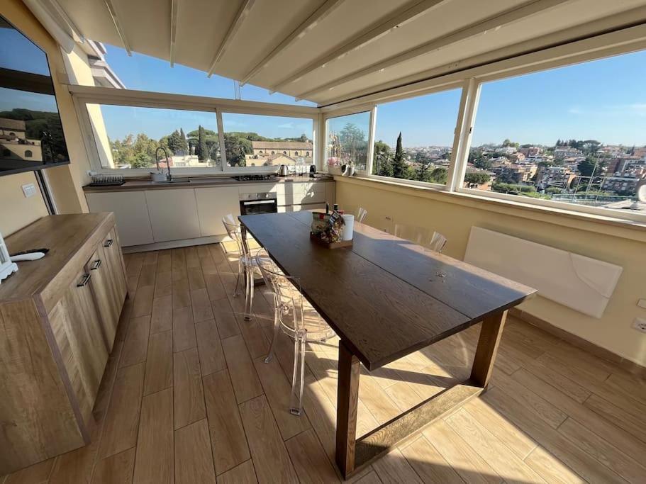 Apartment Attico Panoramico Whitecate Rome