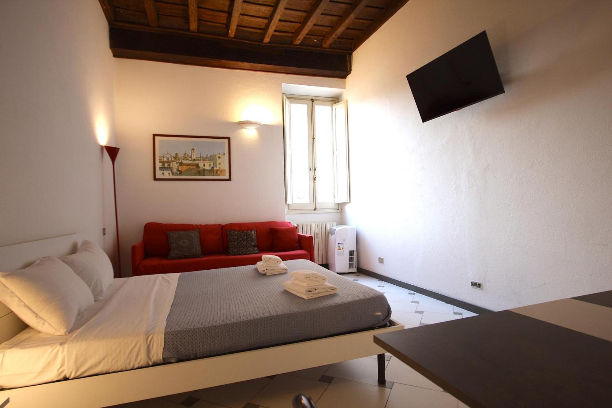 Lovely In Campo De Fiori Apartment Rome