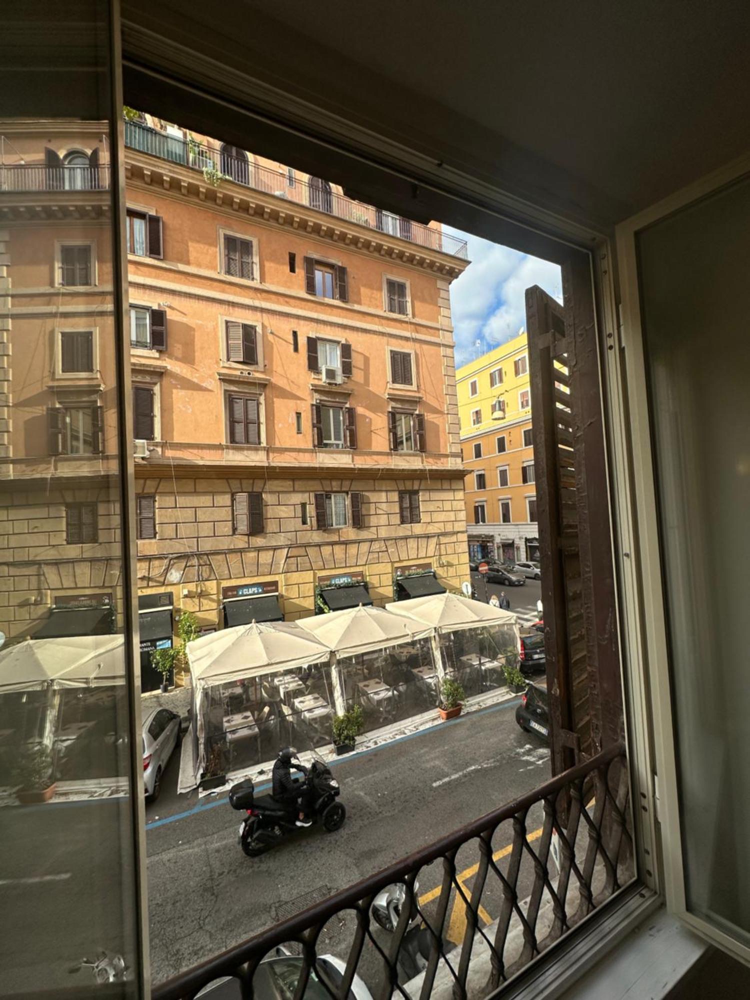 Candia 4* Rome
