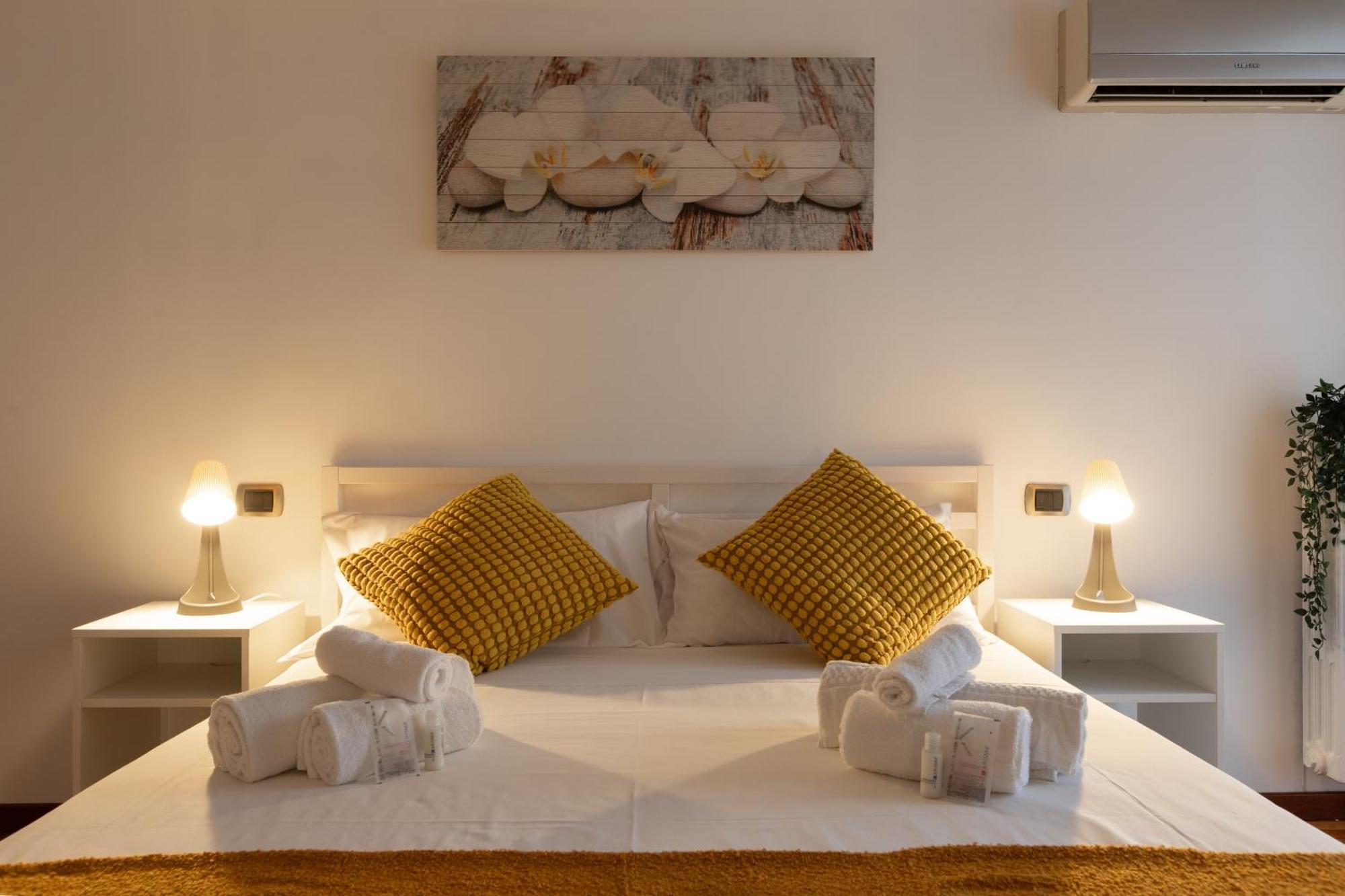 San Paolo Metro Station Guest house *