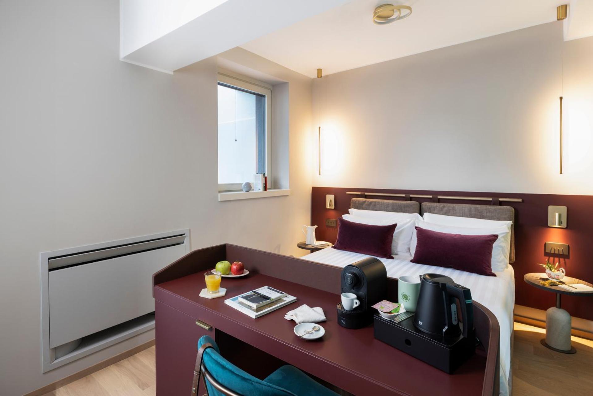 Hotel Adoro 4*