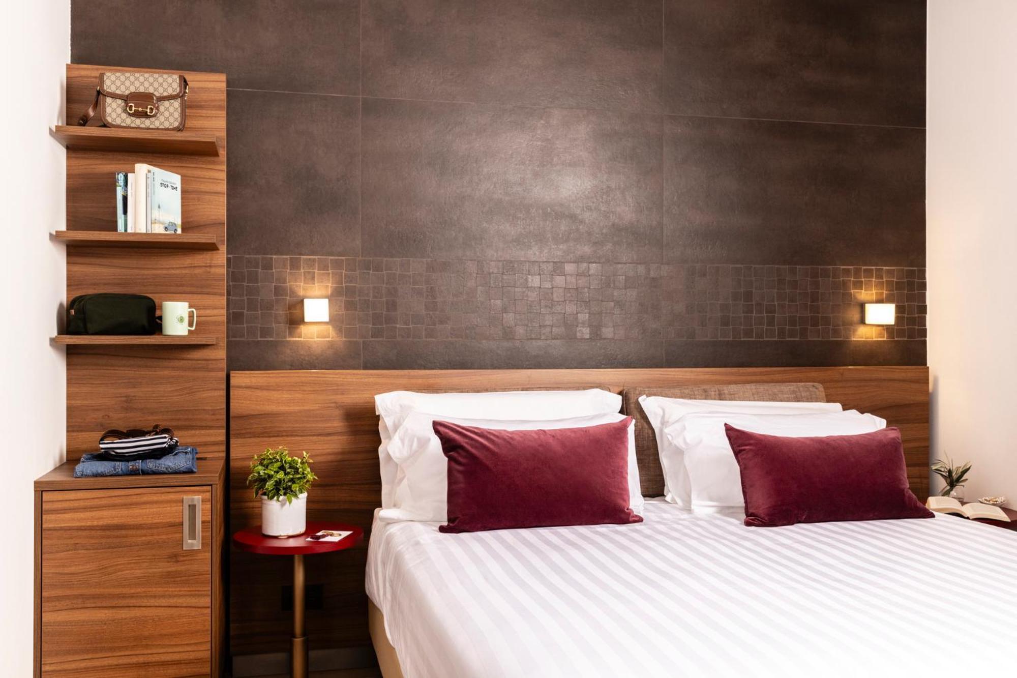 Hotel Adoro