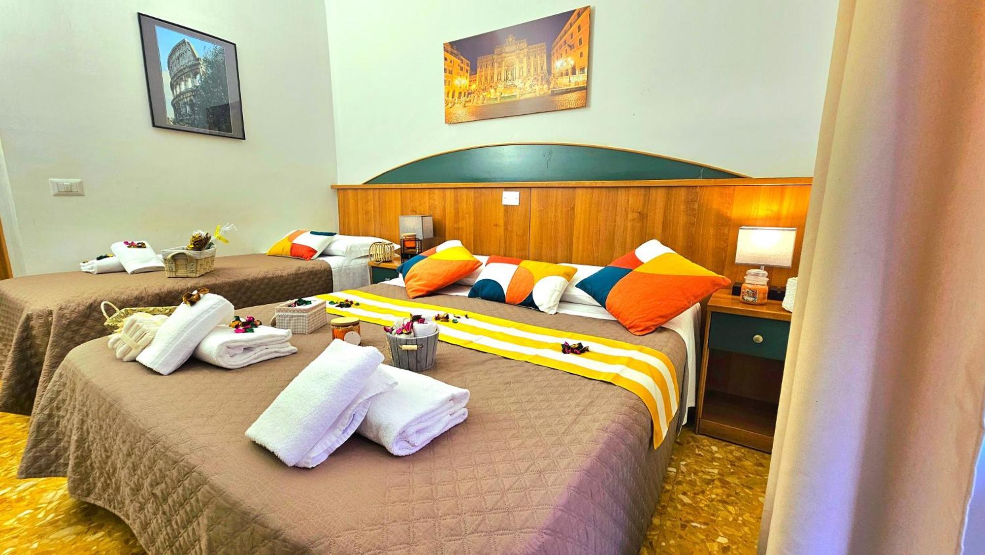 A Casa Simpatia Roma - Free Parking If You Book 4 Nights Acomodação com café da manhã 