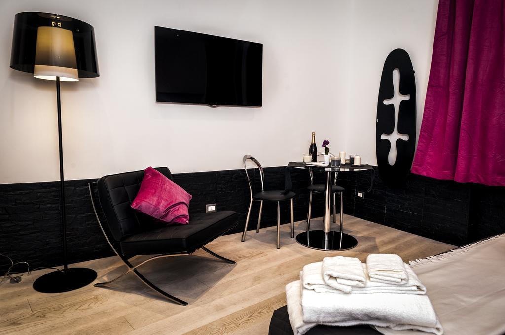 Two Chic Guest house