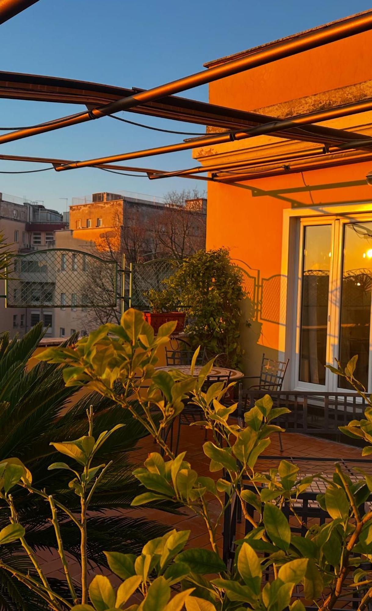 Comfort Astoria Palace Bed & Breakfast 3*
