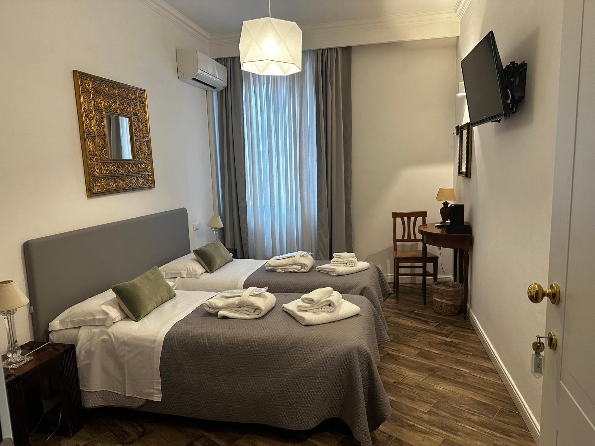 Bed & Breakfast Comfort Astoria Palace 3*