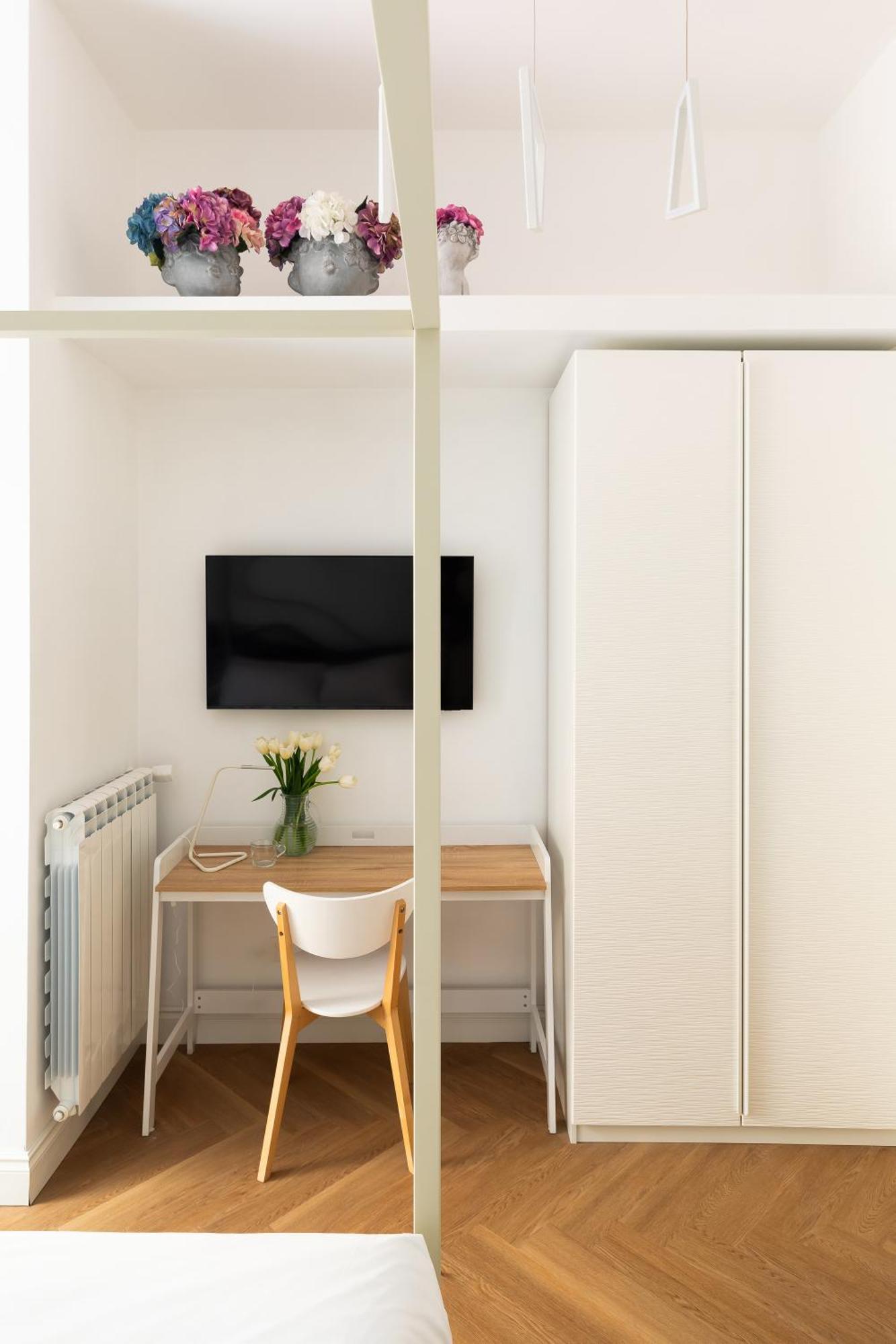 Iflat New Spacious & Classy In Monti Roma