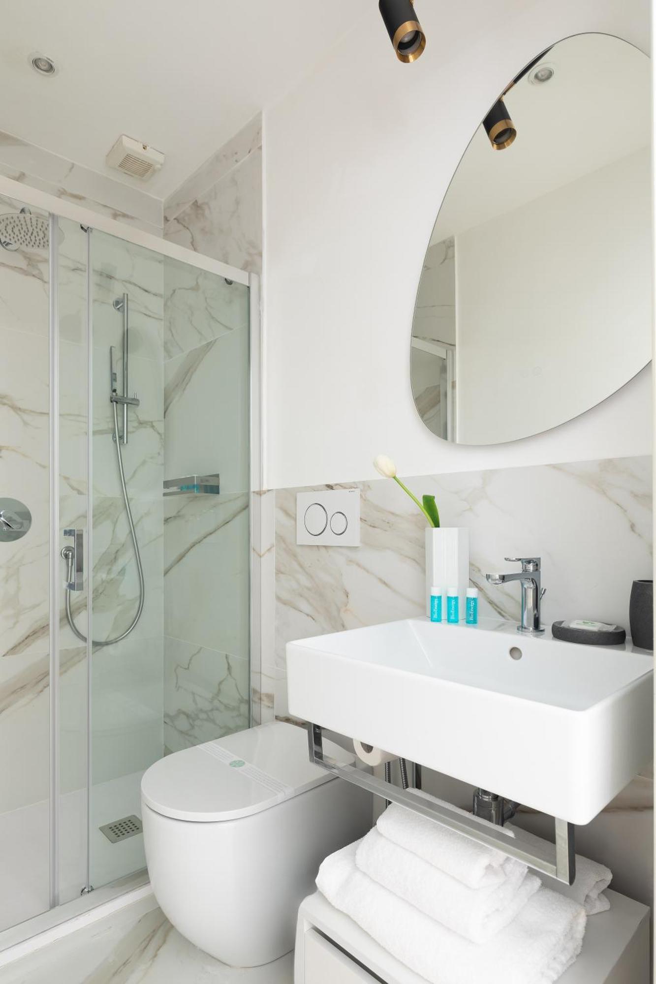 Iflat New Spacious & Classy In Monti Roma